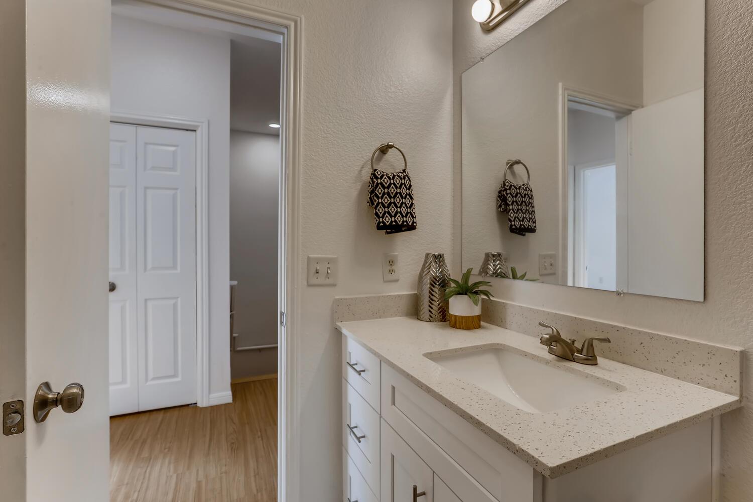 1206 Maple Ave, Austin, TX 78702