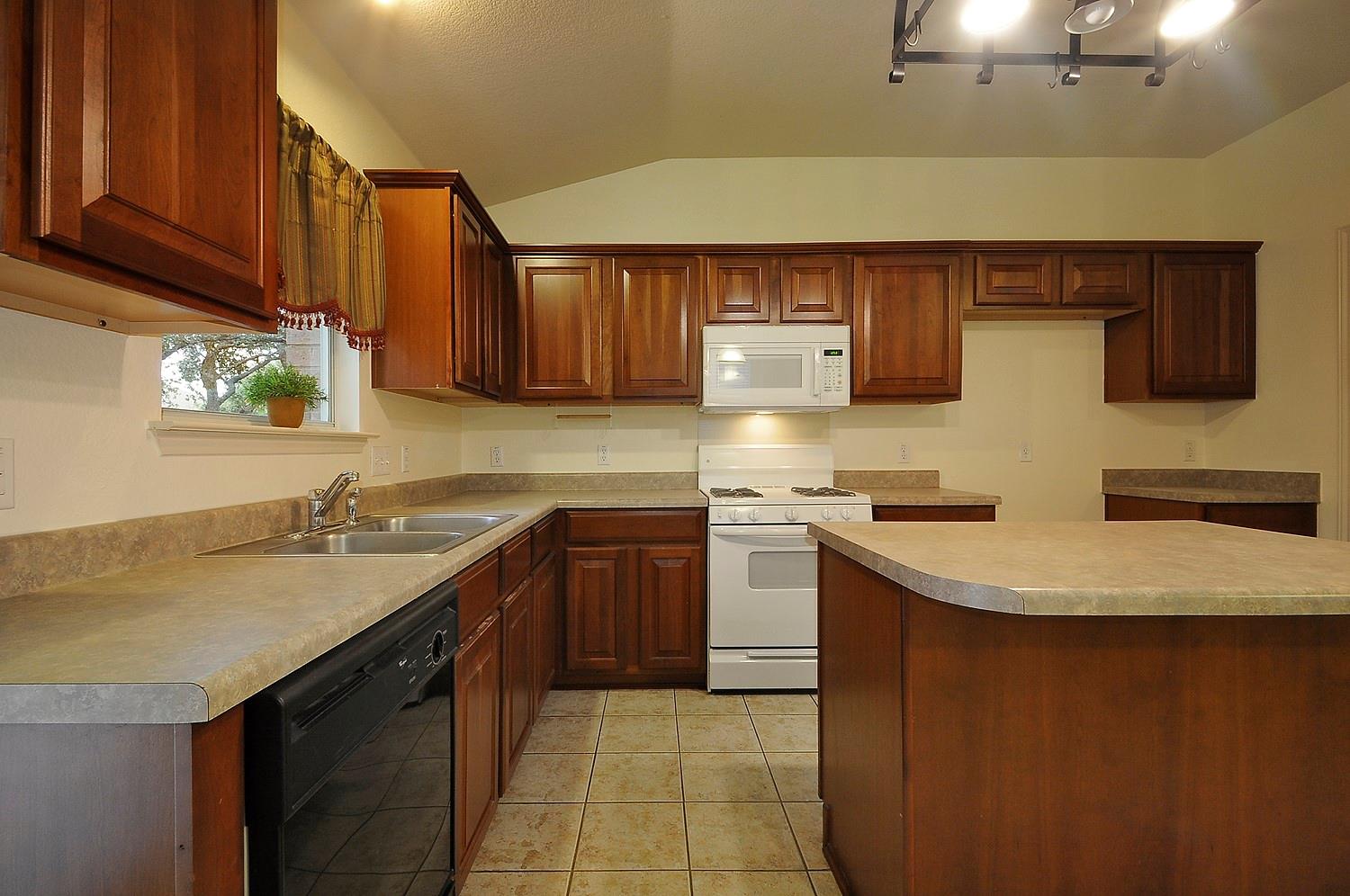 1109 Fossil Cv, Round Rock, TX 78681