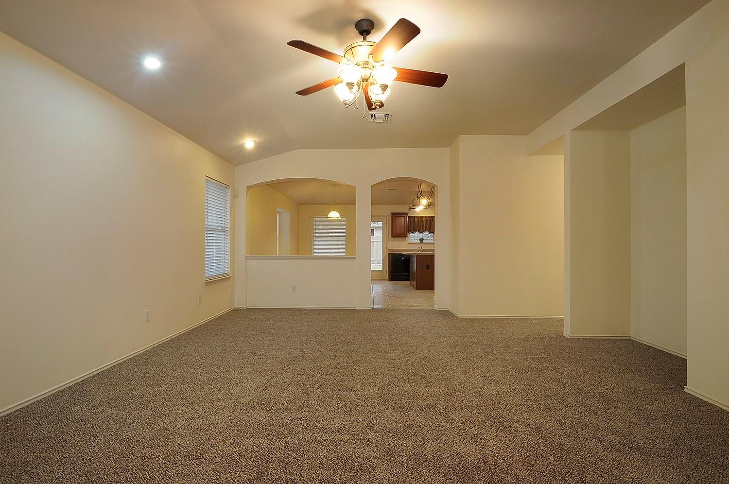 1109 Fossil Cv, Round Rock, TX 78681