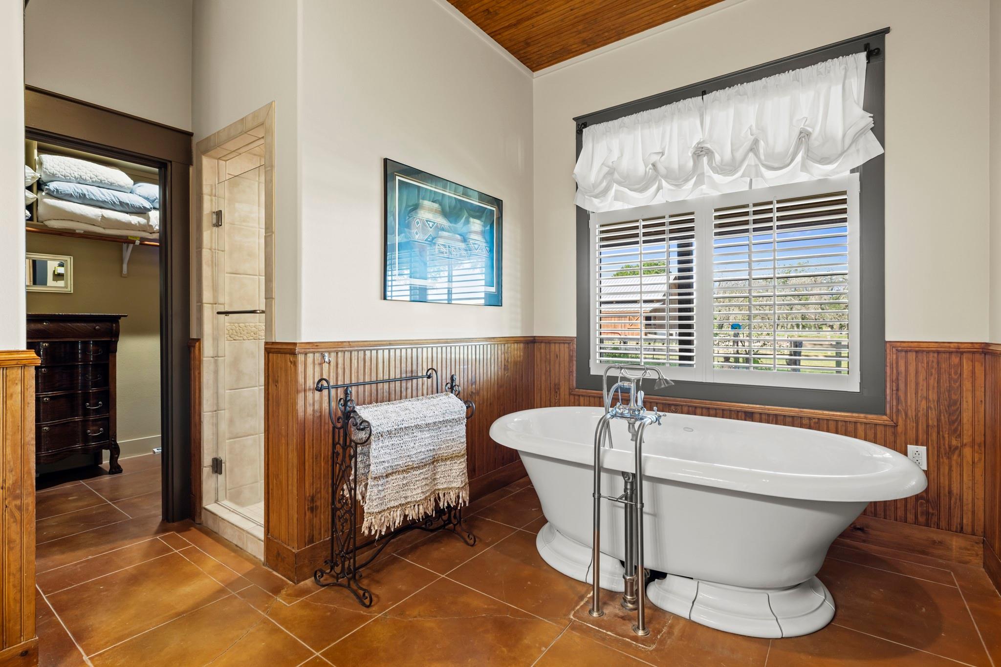 9352 N Ranch Road 783, Harper, TX 78631