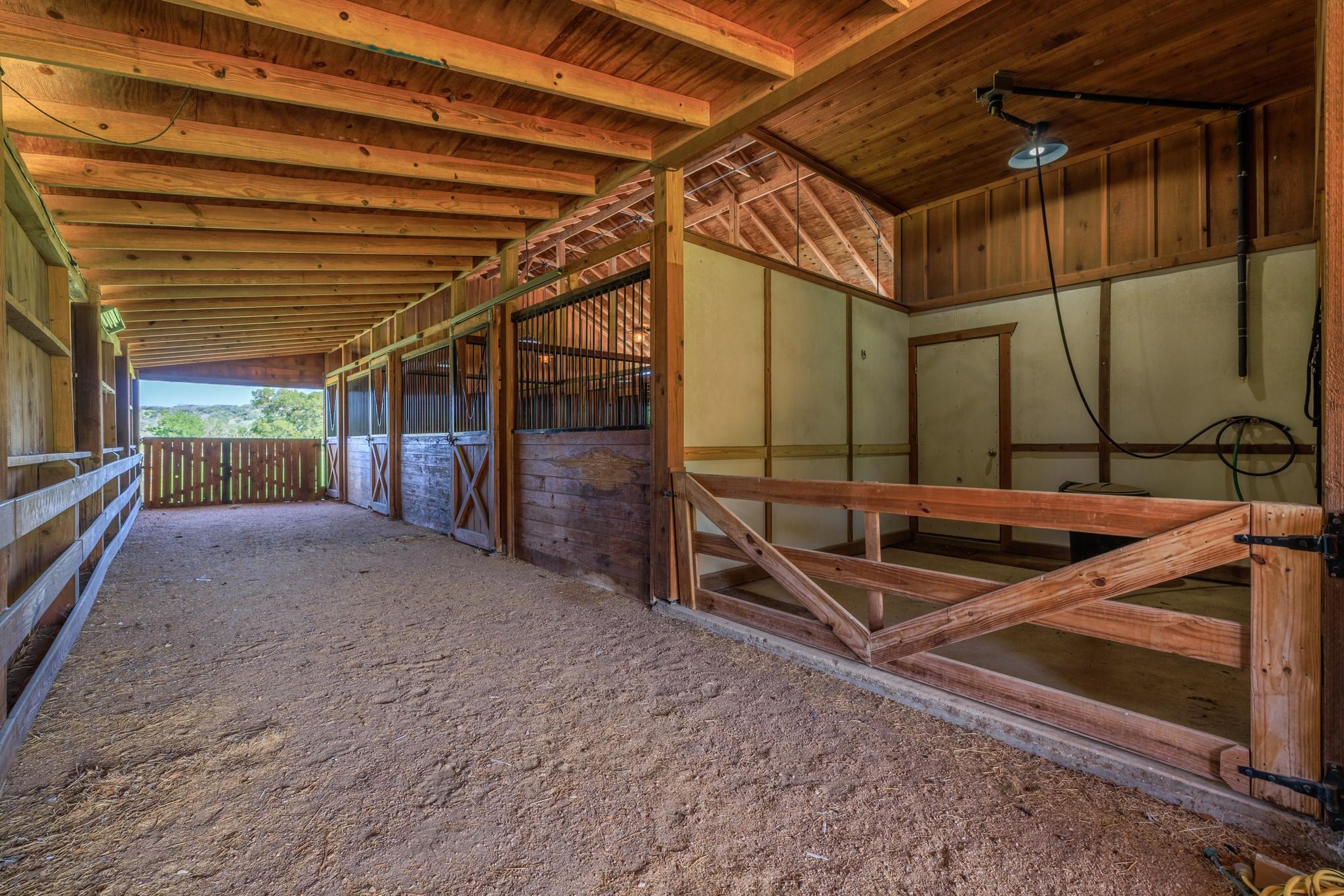 9352 N Ranch Road 783, Harper, TX 78631