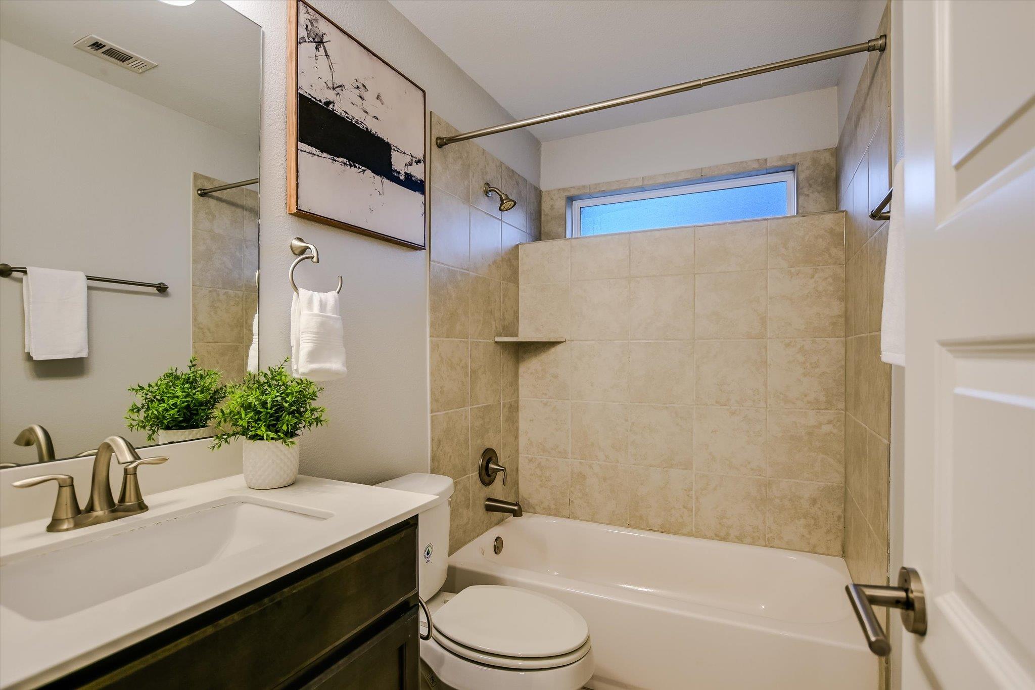 2001 Tramson Dr, Austin, TX 78741