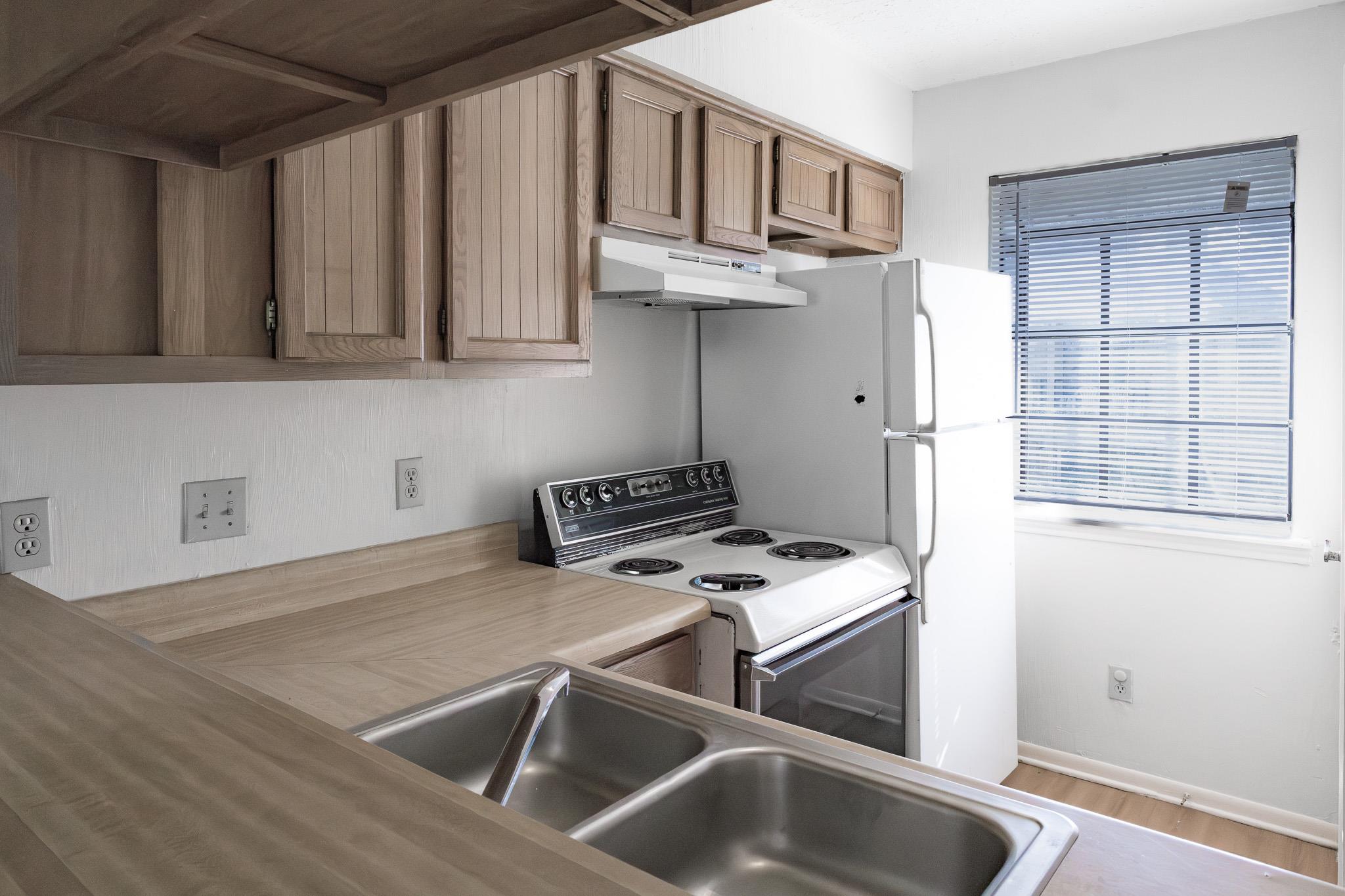 421 W San Antonio St # E4, San Marcos, TX 78666