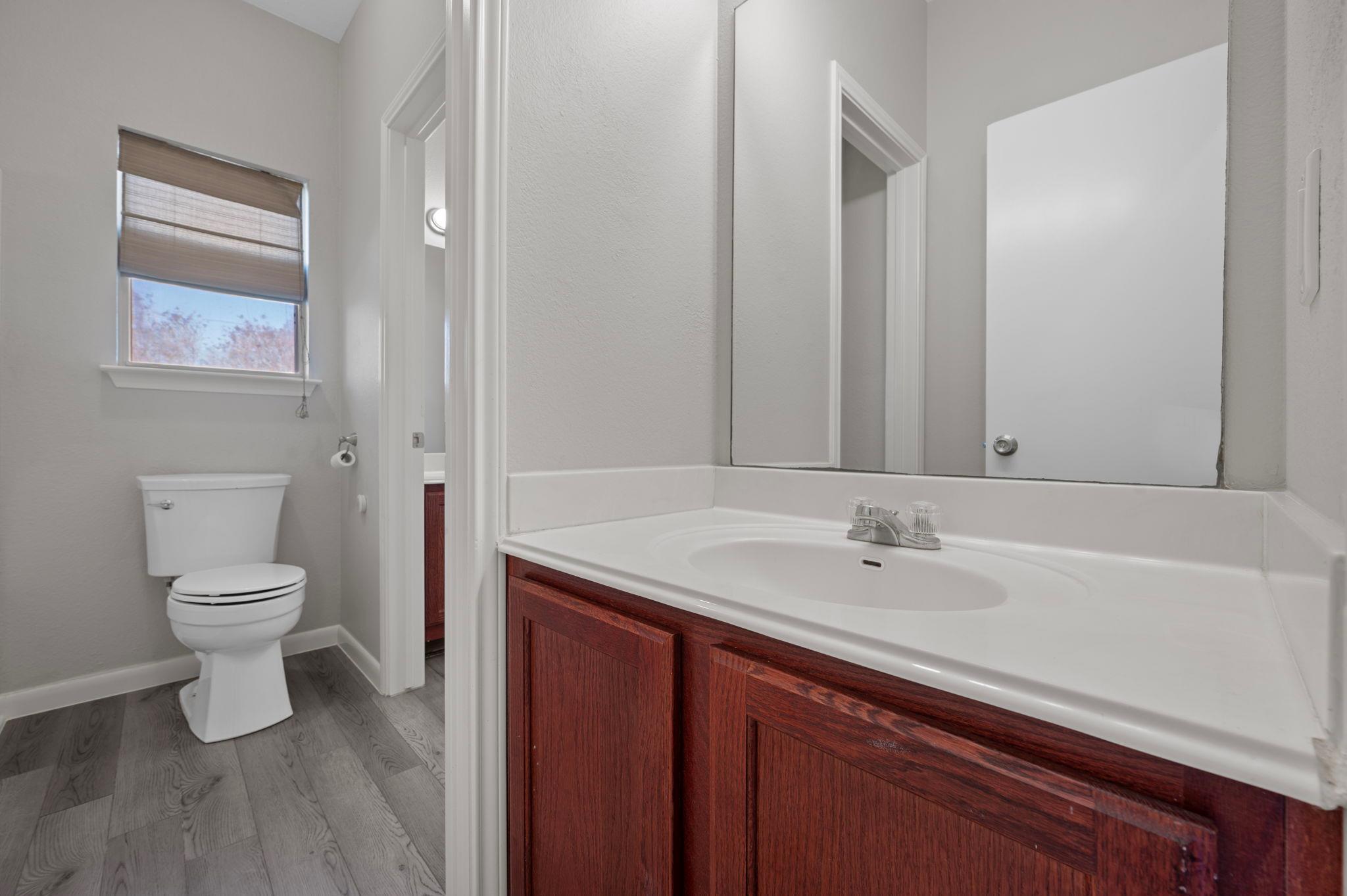 106 Shenandoah Trl, Elgin, TX 78621