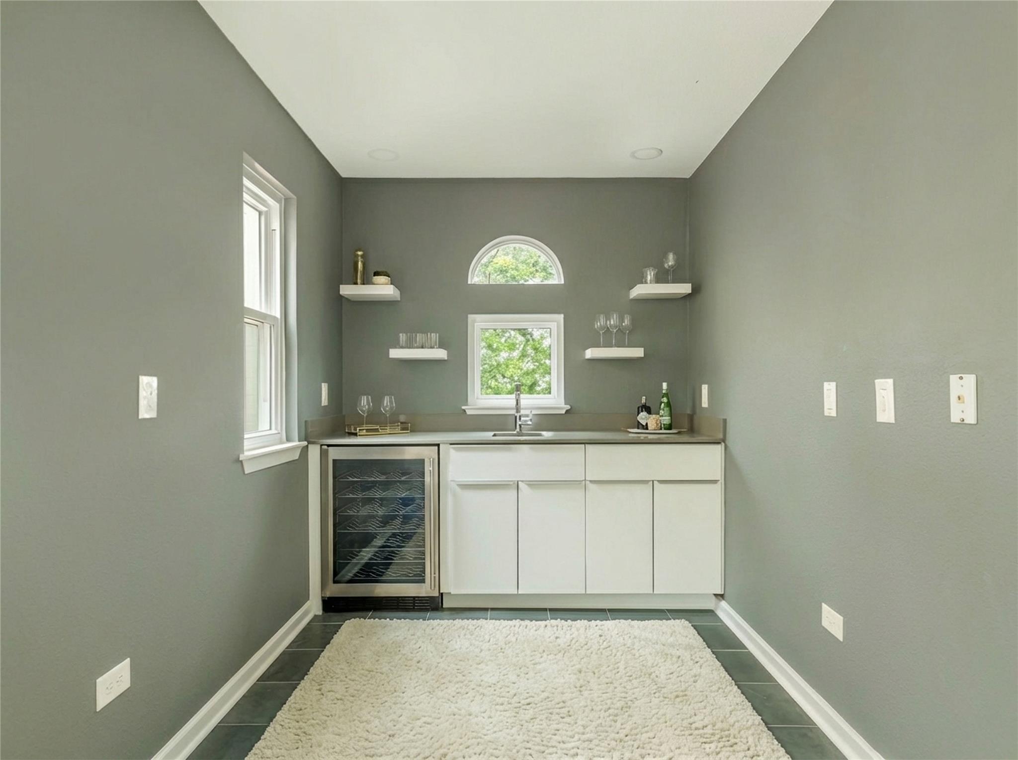 304 Palos Verdes Dr, Lakeway, TX 78734