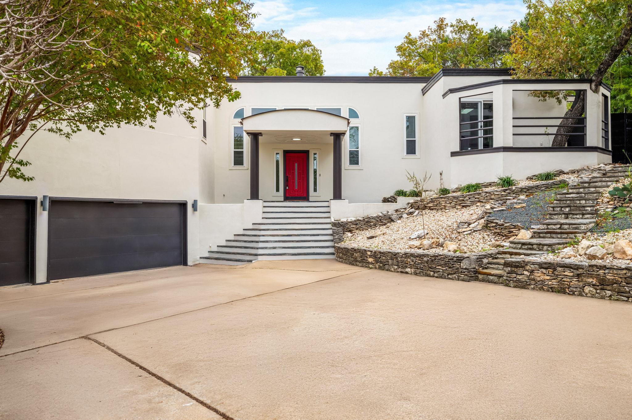 304 Palos Verdes Dr, Lakeway, TX 78734