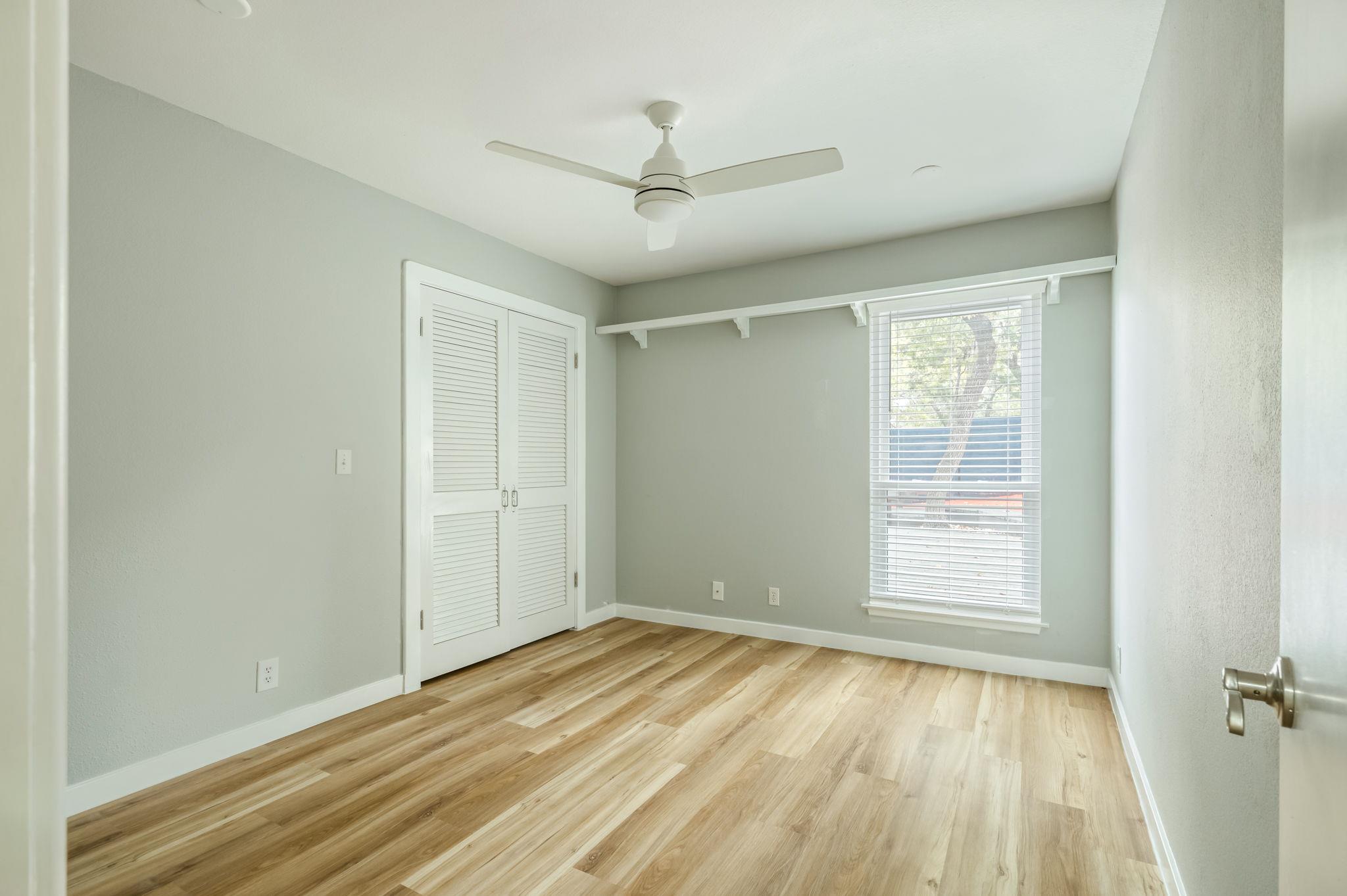 304 Palos Verdes Dr, Lakeway, TX 78734