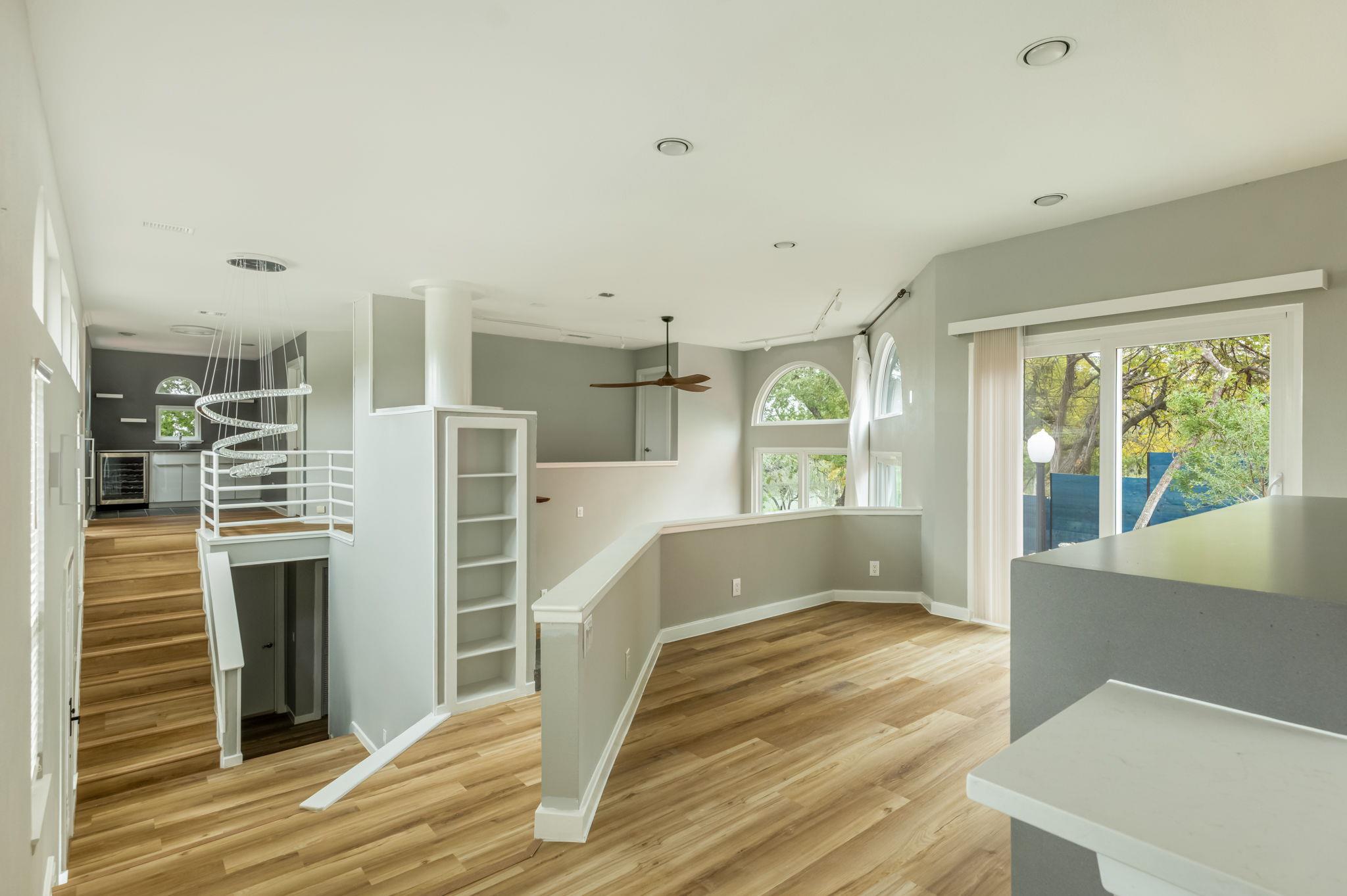 304 Palos Verdes Dr, Lakeway, TX 78734