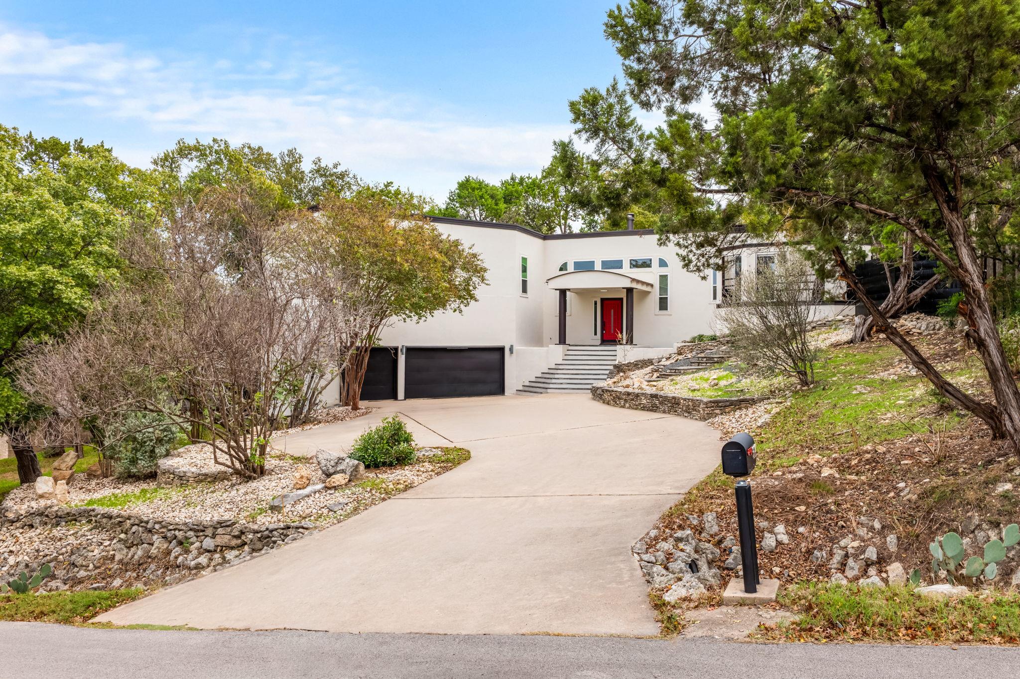 304 Palos Verdes Dr, Lakeway, TX 78734