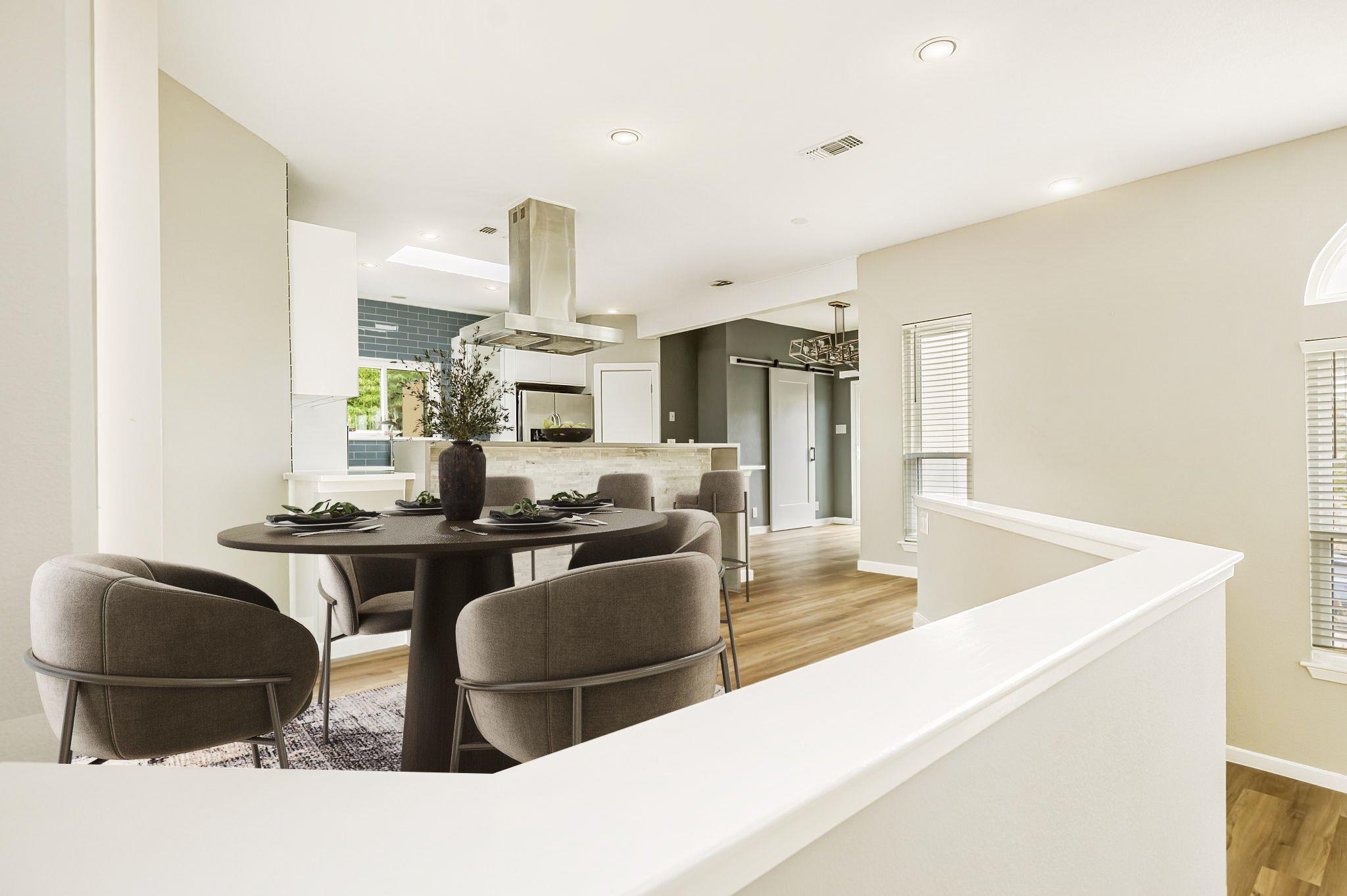 304 Palos Verdes Dr, Lakeway, TX 78734