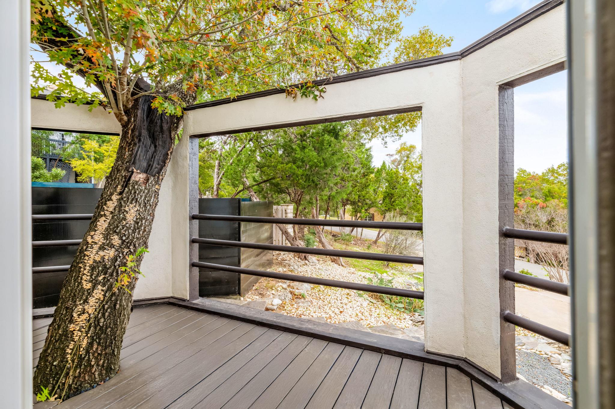 304 Palos Verdes Dr, Lakeway, TX 78734