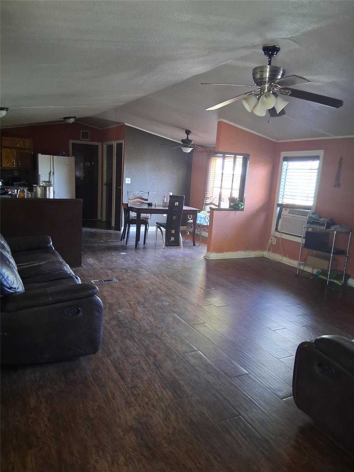 2214 Bitter Creek Dr, Austin, TX 78744