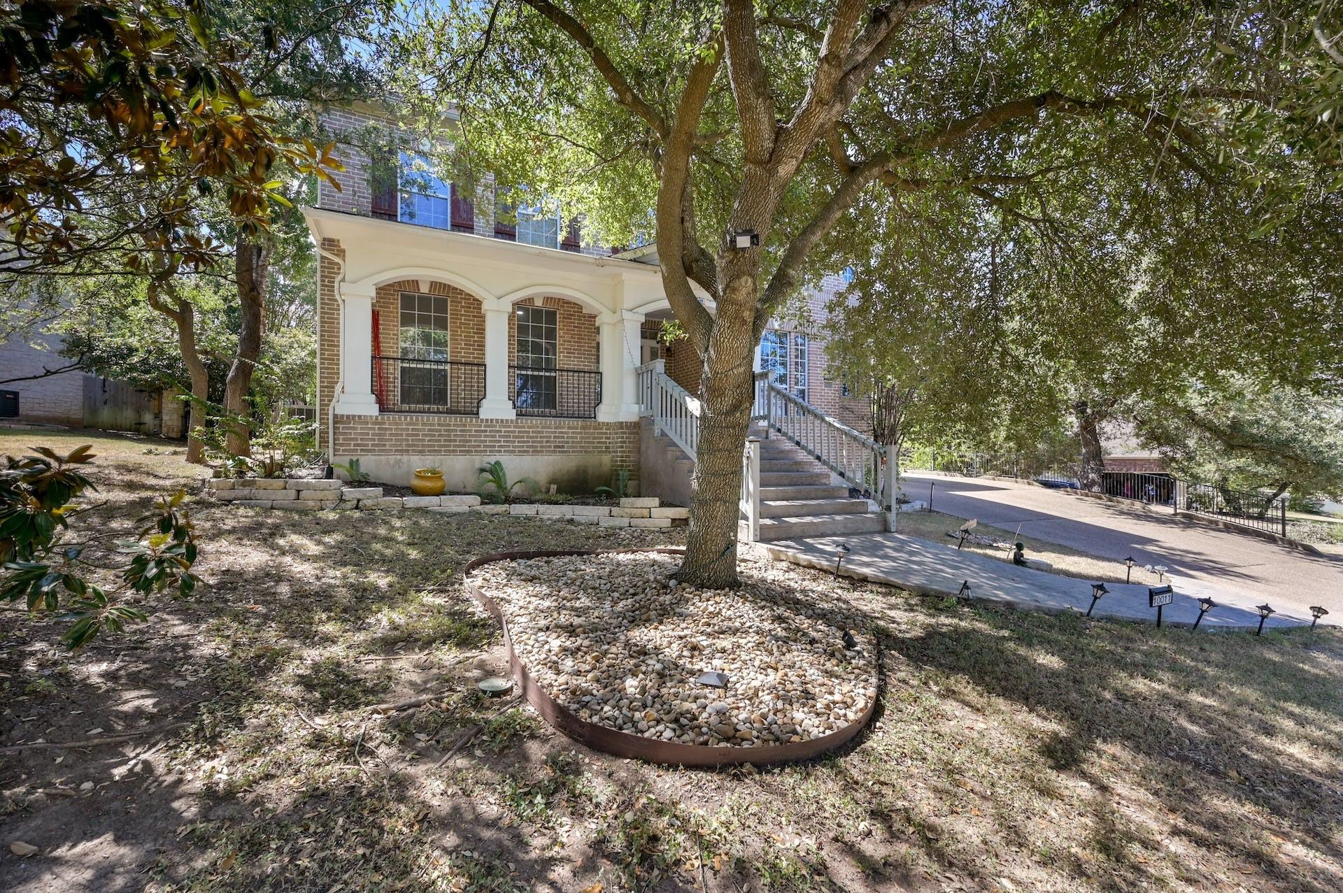 10011 Brightling Ln, Austin, TX 78750