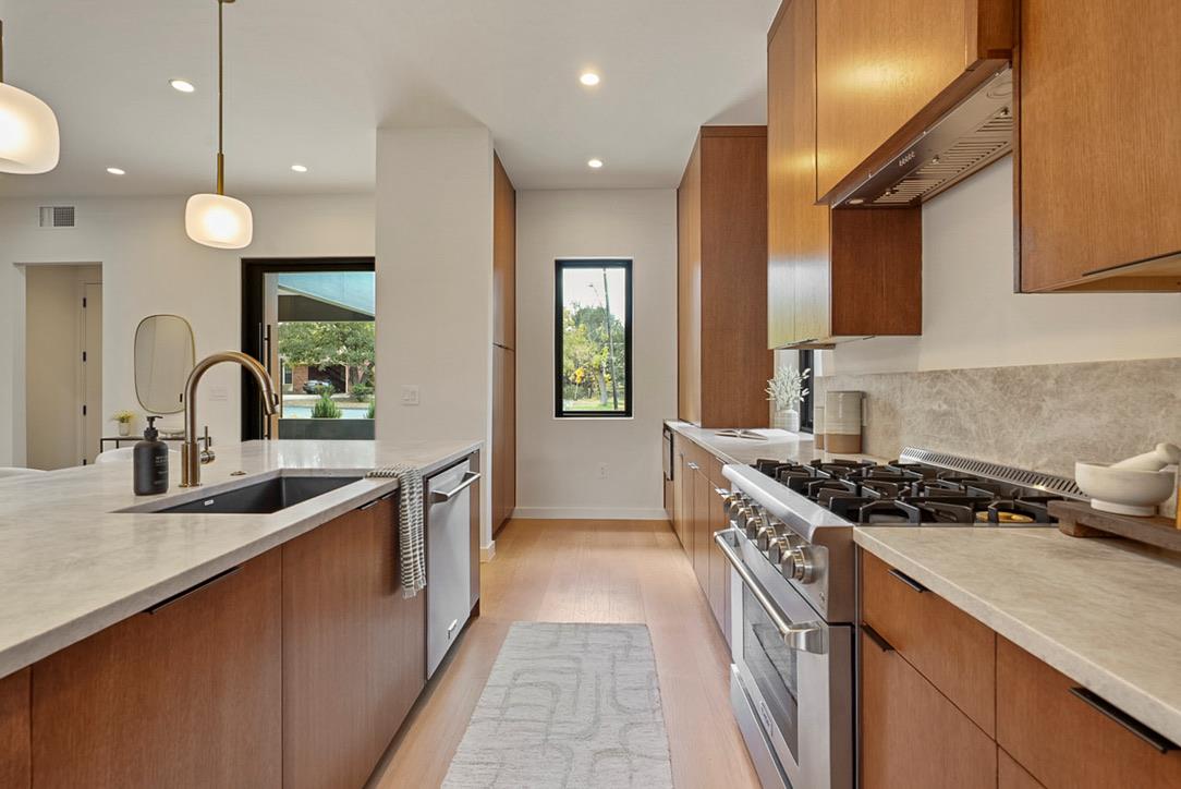 308 El Paso St, Austin, TX 78704