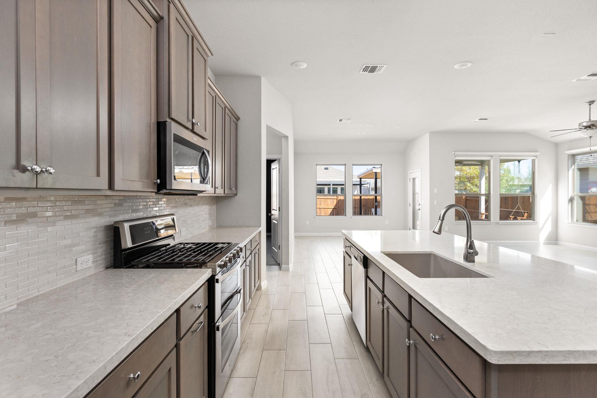 8408 Orizzonte St, Austin, TX 78744