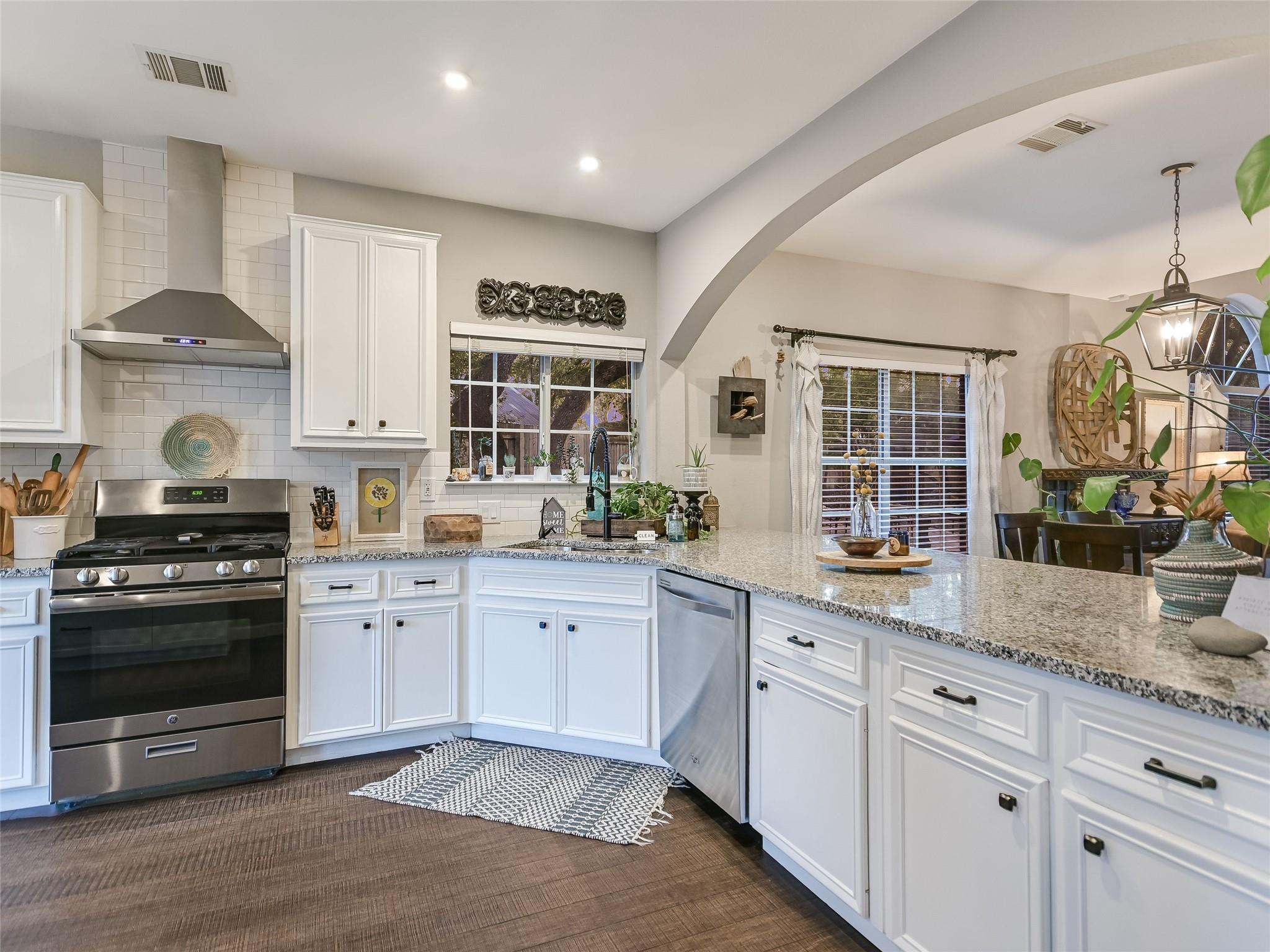 1811 Azalea Dr, Cedar Park, TX 78613