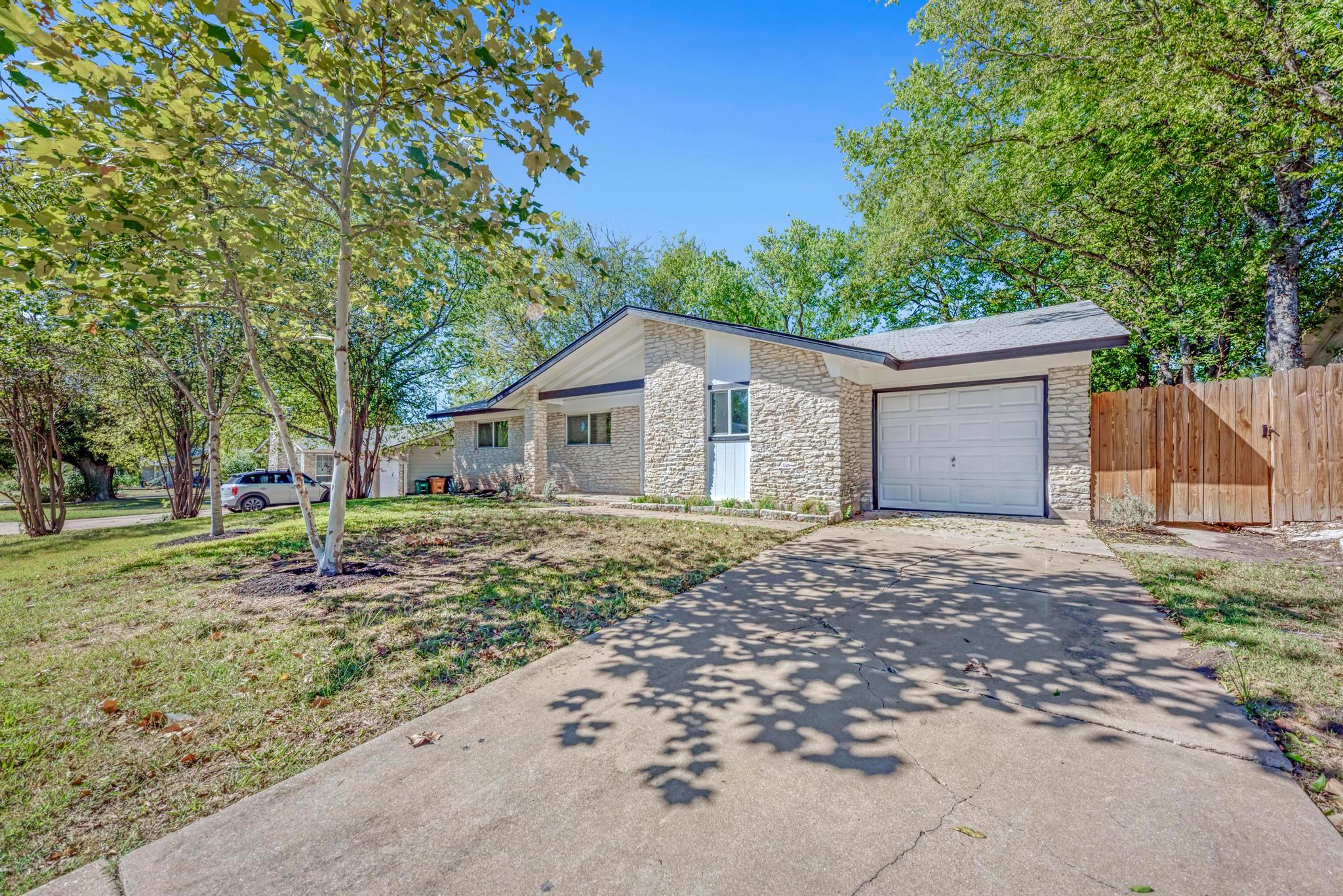 5228 Basswood Ln, Austin, TX 78723