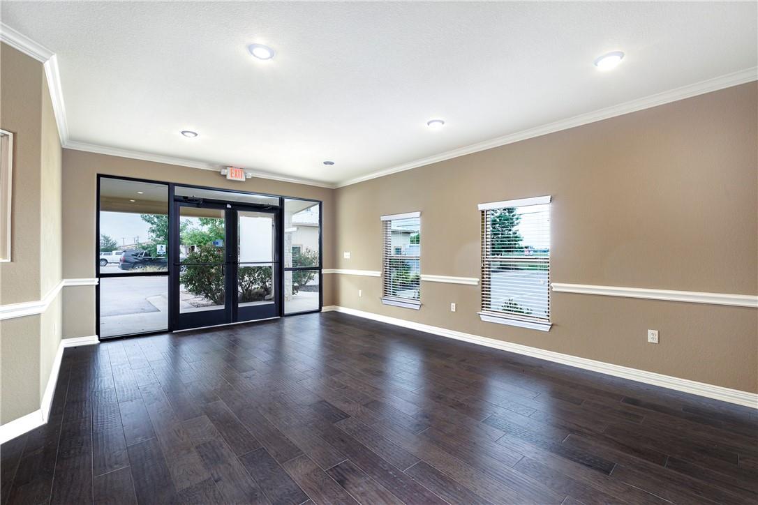 3001 Joe Dimaggio Blvd # 700, Round Rock, TX 78665