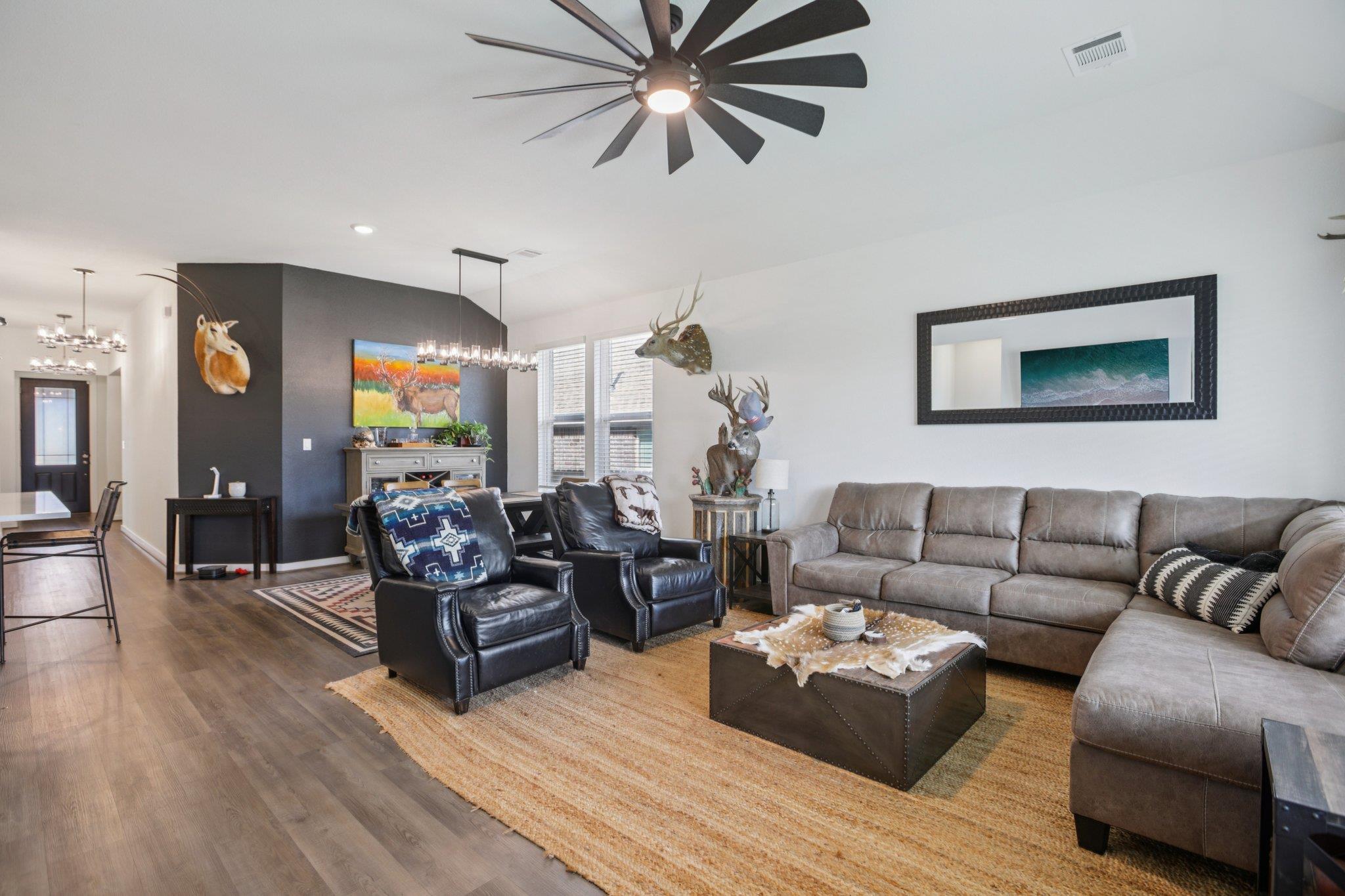 109 Big Pine Creek Ln, Bastrop, TX 78602