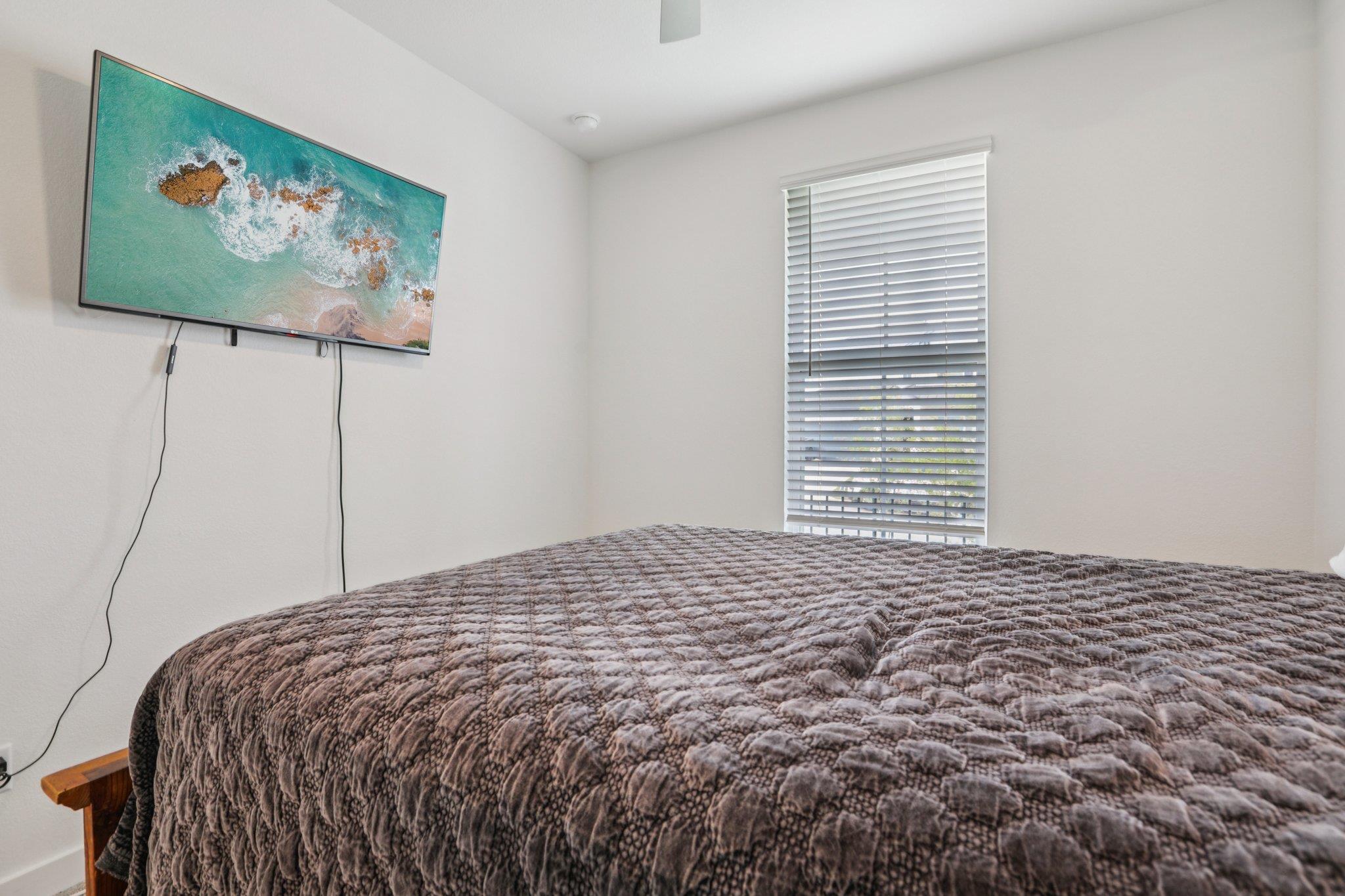 109 Big Pine Creek Ln, Bastrop, TX 78602