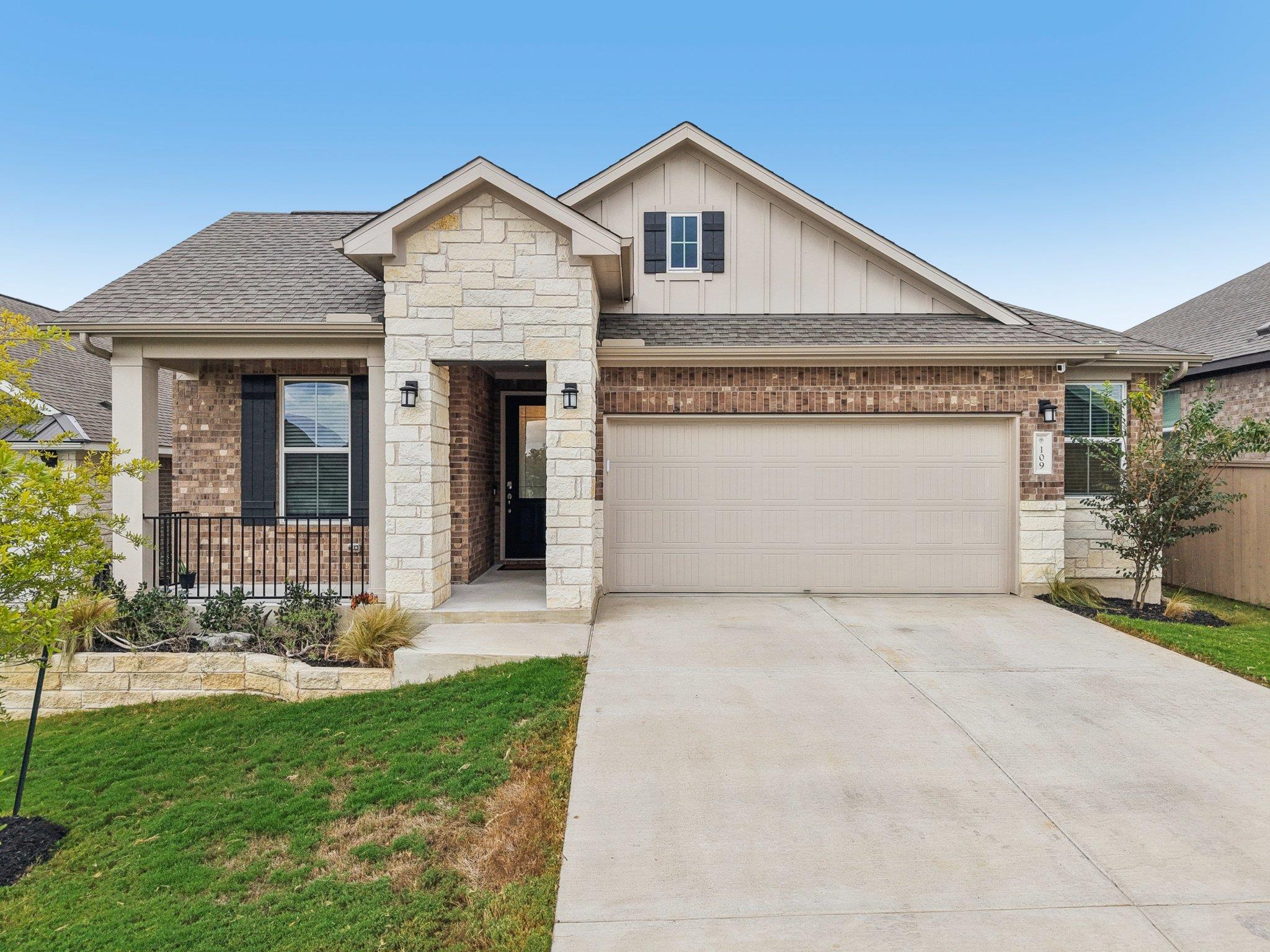 109 Big Pine Creek Ln, Bastrop, TX 78602