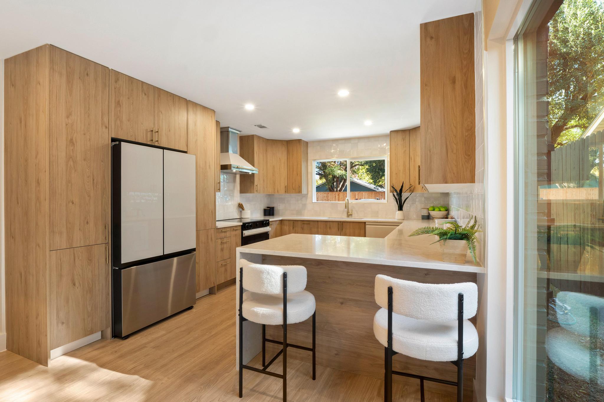 7010 Meadow Run, Austin, TX 78745