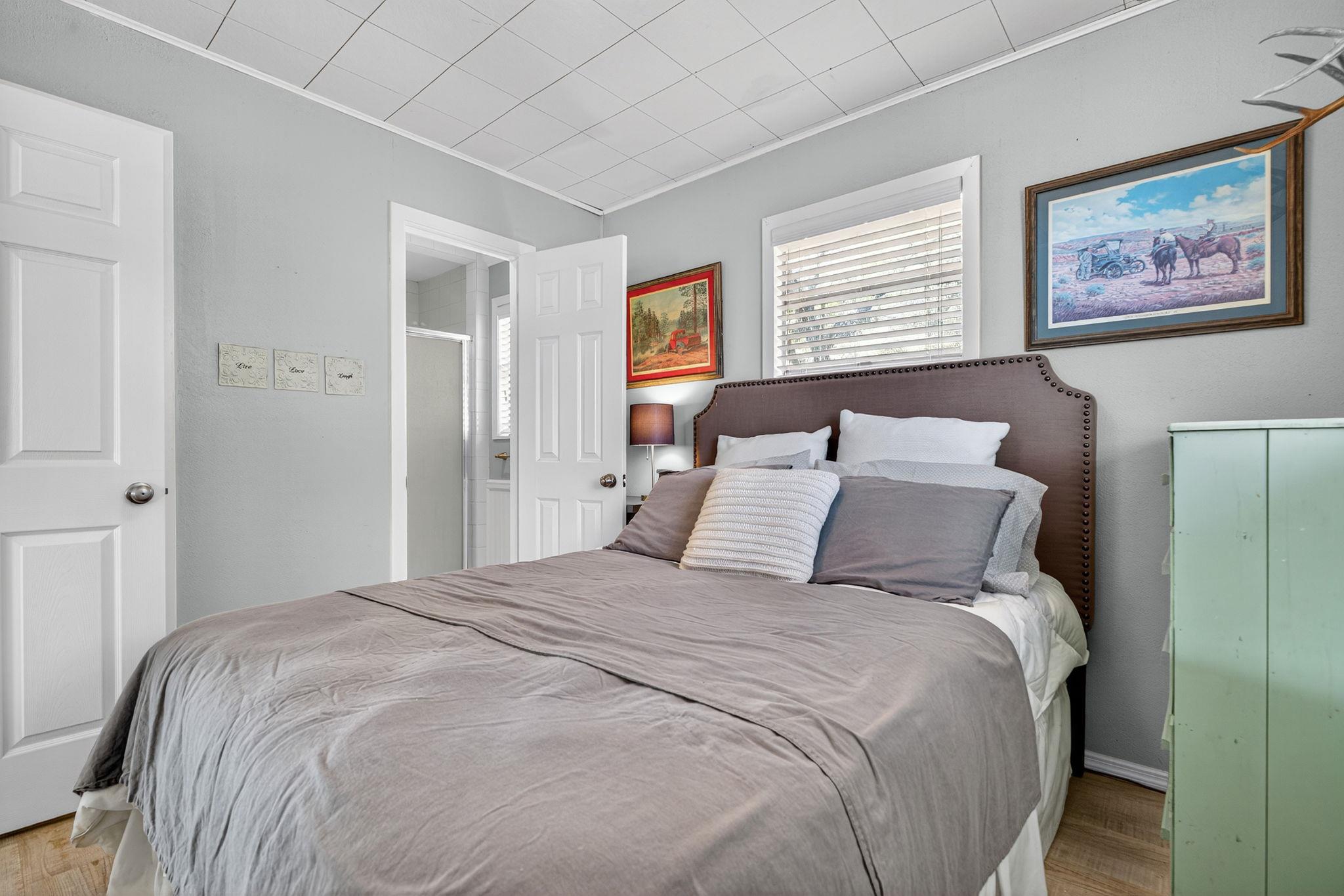 126 Inspiration Dr, Sunrise Beach, TX 78643