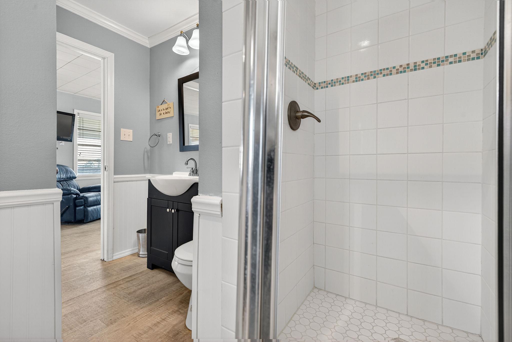 126 Inspiration Dr, Sunrise Beach, TX 78643