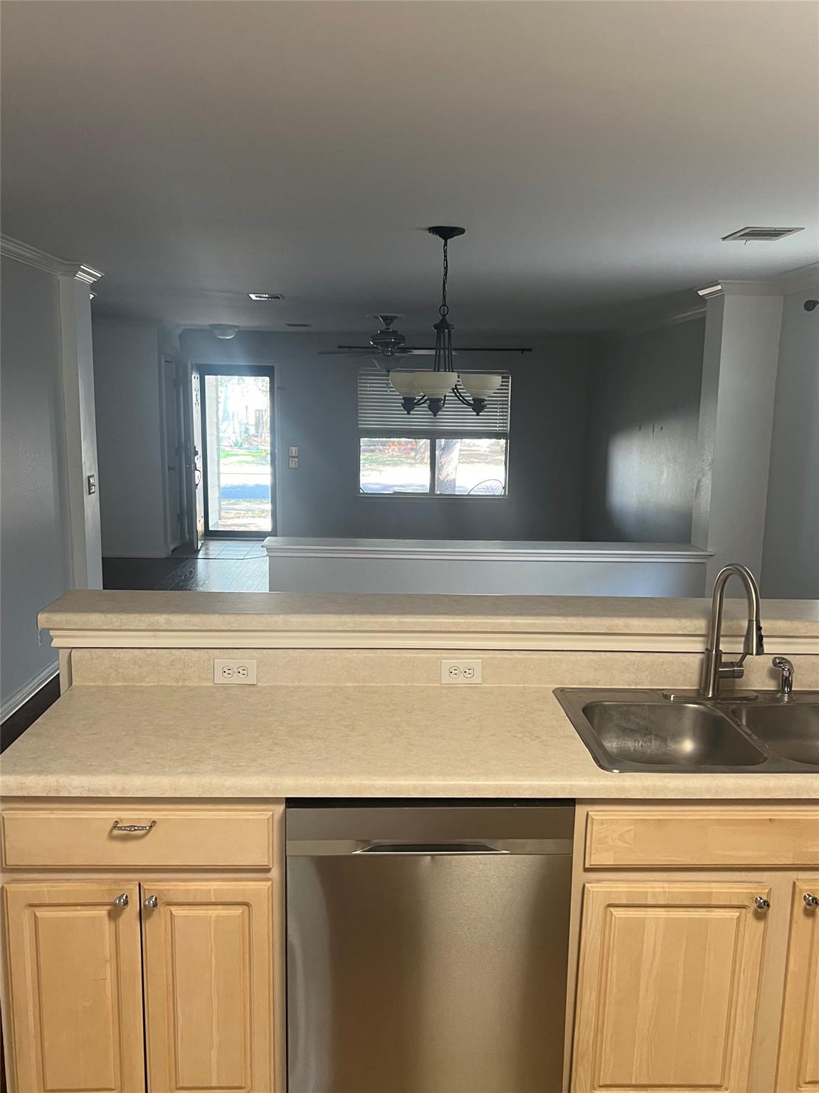 272 Tobin Dr, Buda, TX 78610