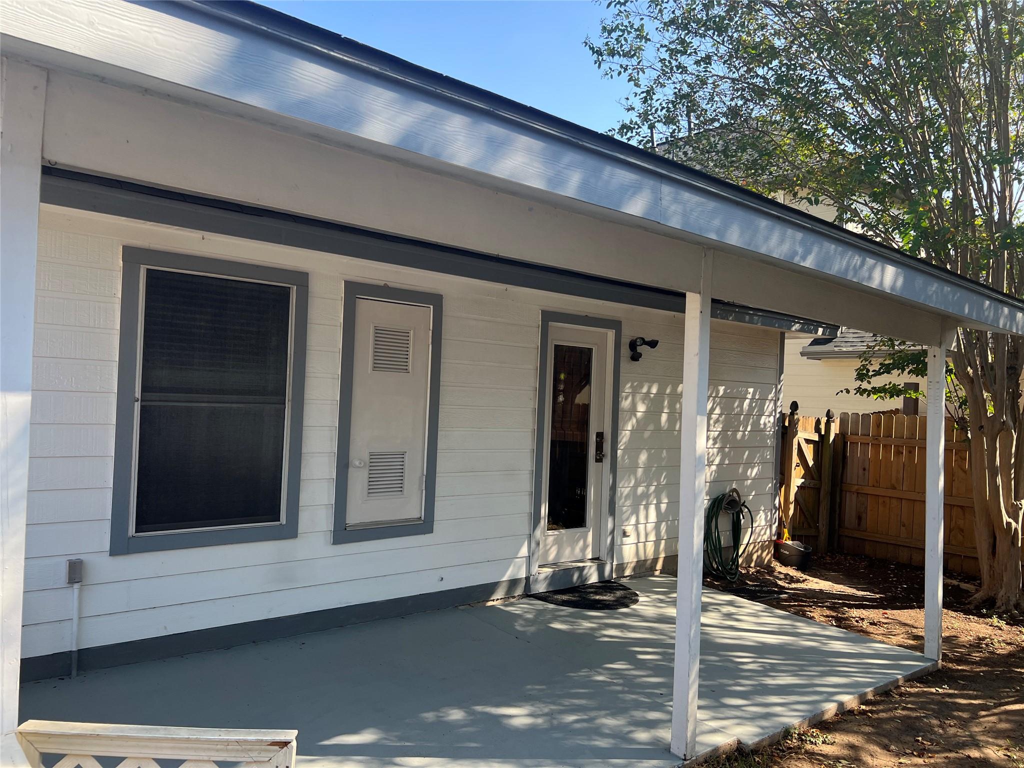 272 Tobin Dr, Buda, TX 78610