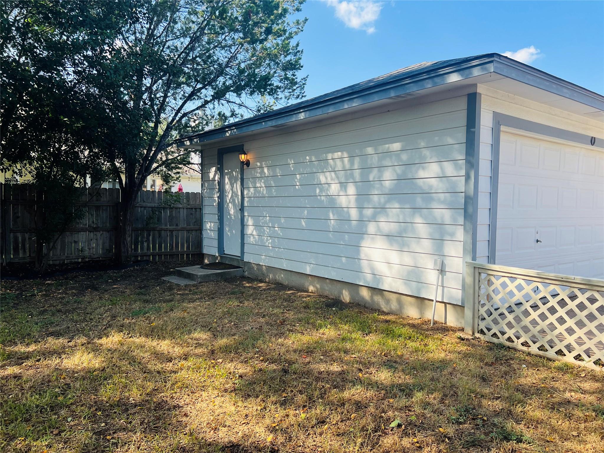272 Tobin Dr, Buda, TX 78610