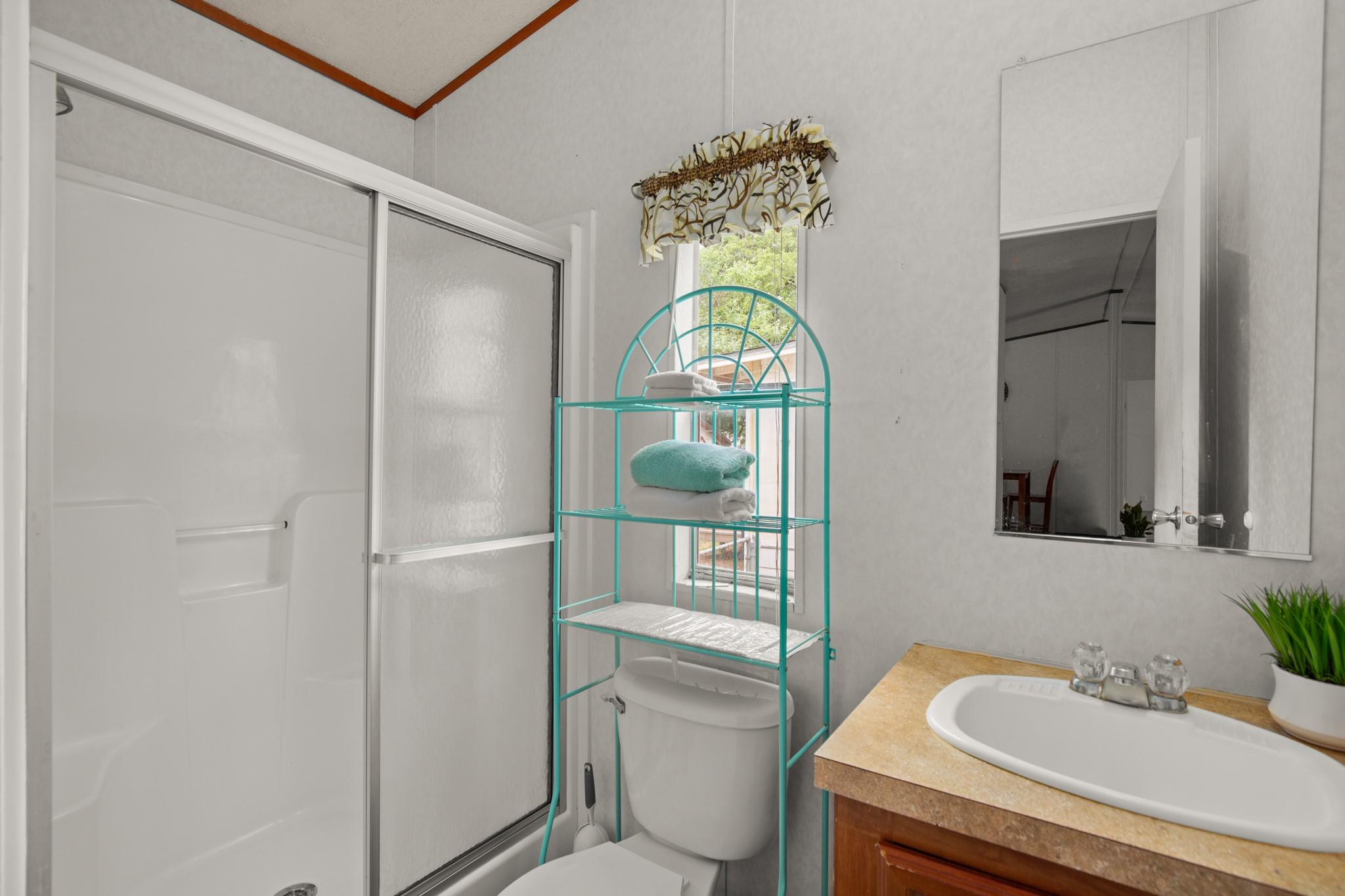 1104 Vasquez St, Austin, TX 78741