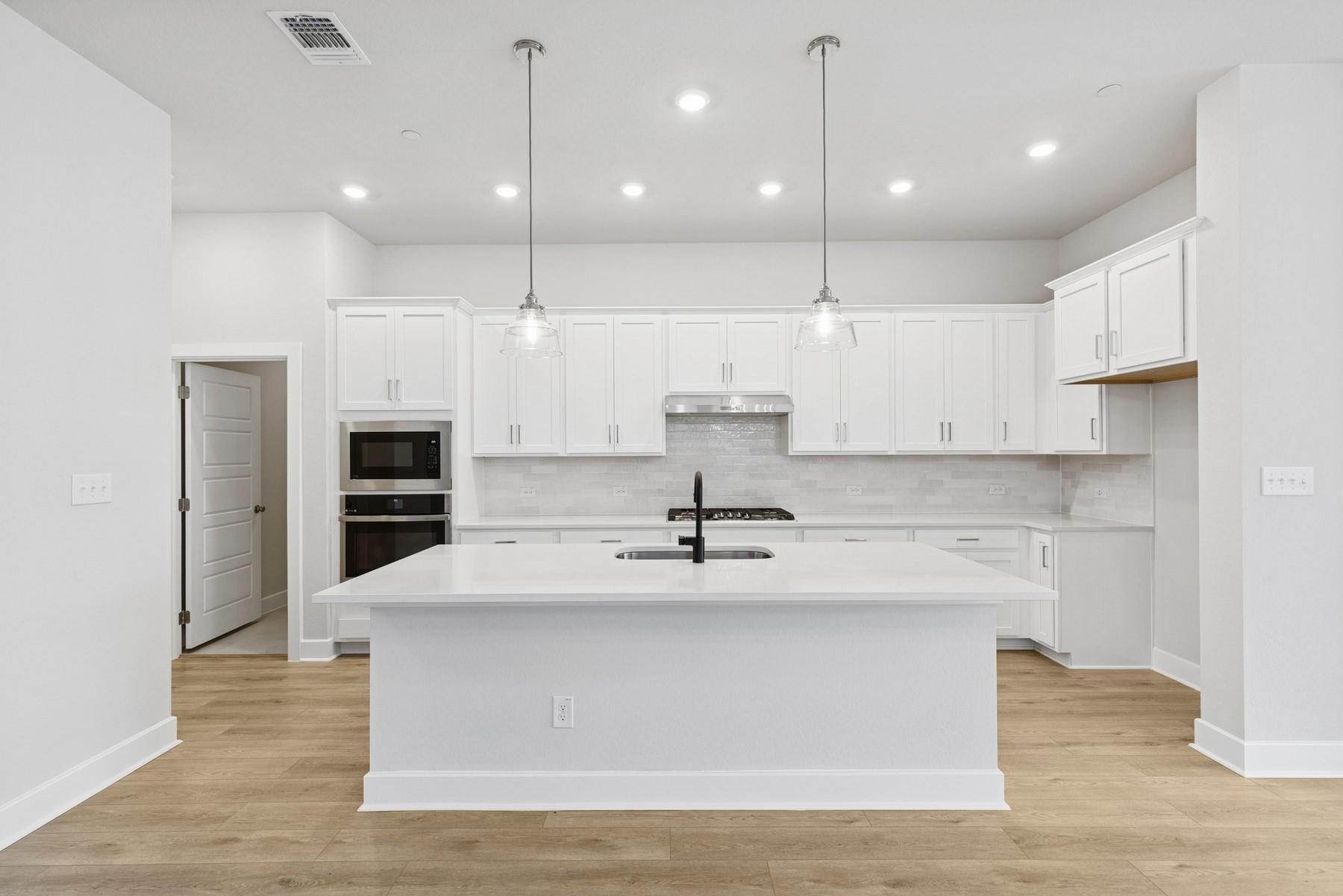 835 Perry Pass, Round Rock, TX 78664