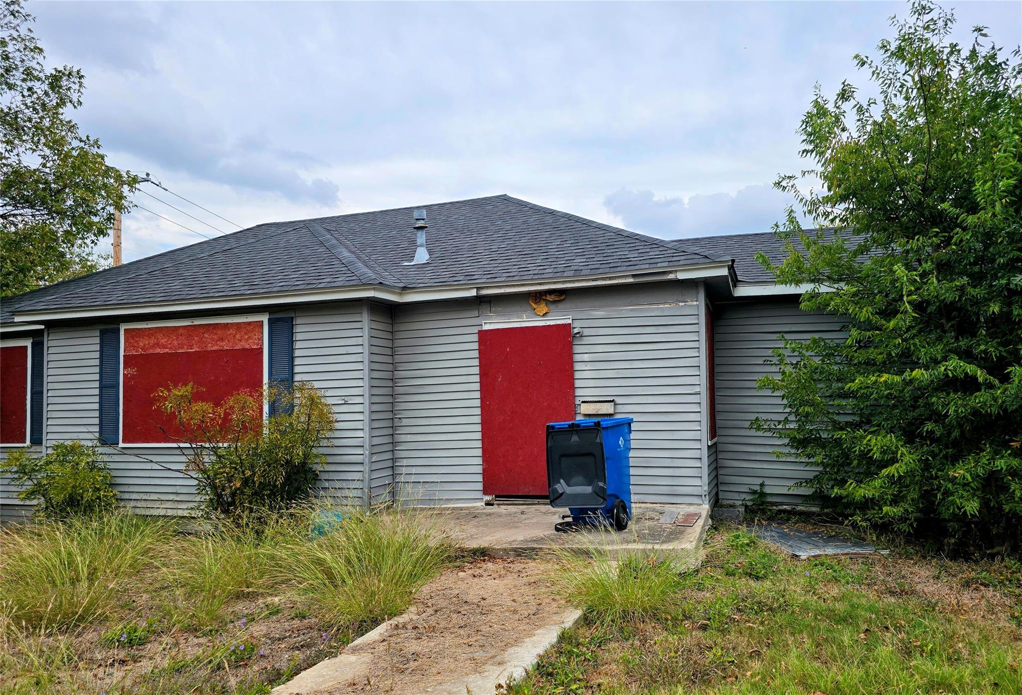 914 Porter St, Taylor, TX 76574