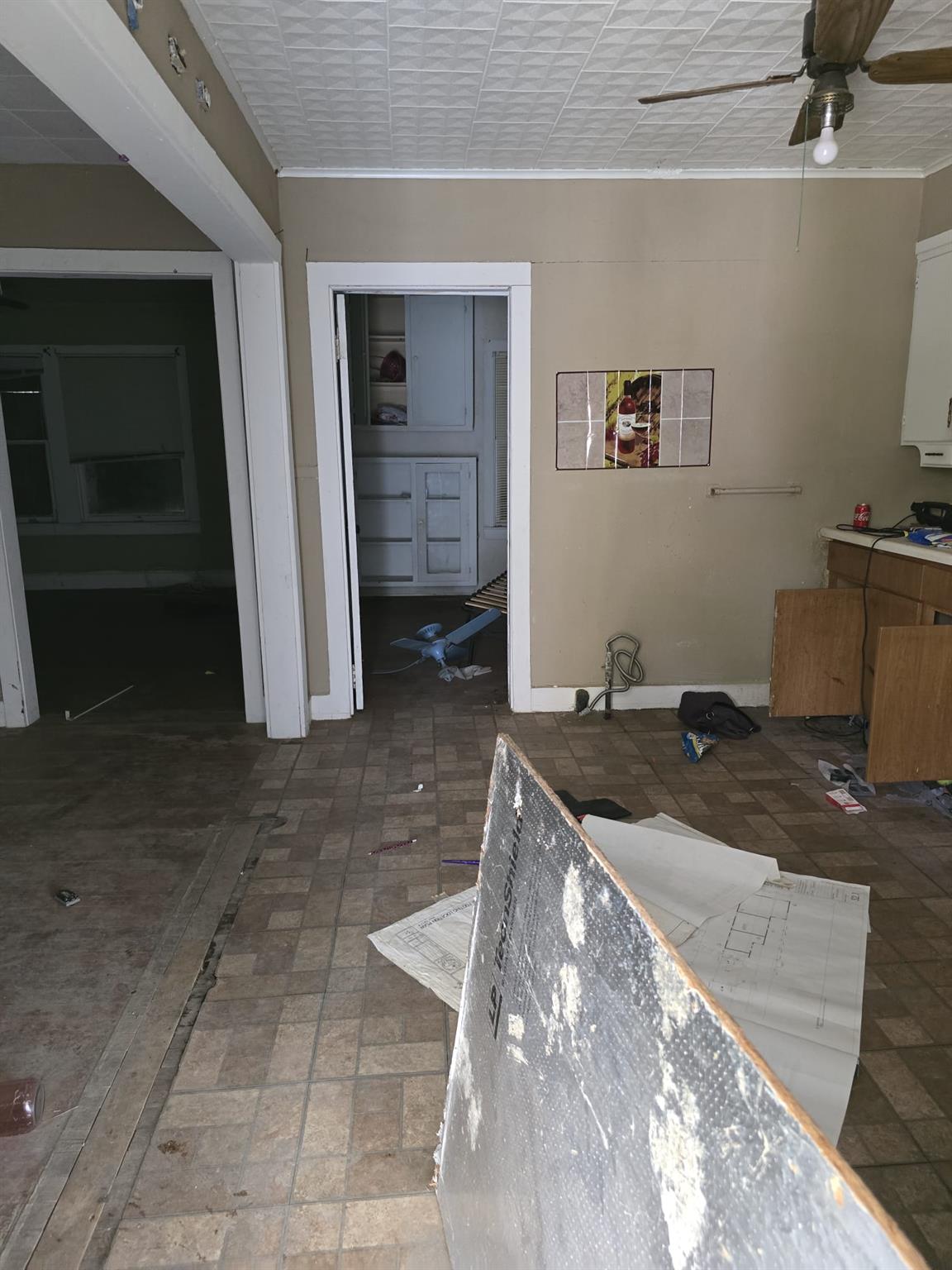 914 Porter St, Taylor, TX 76574