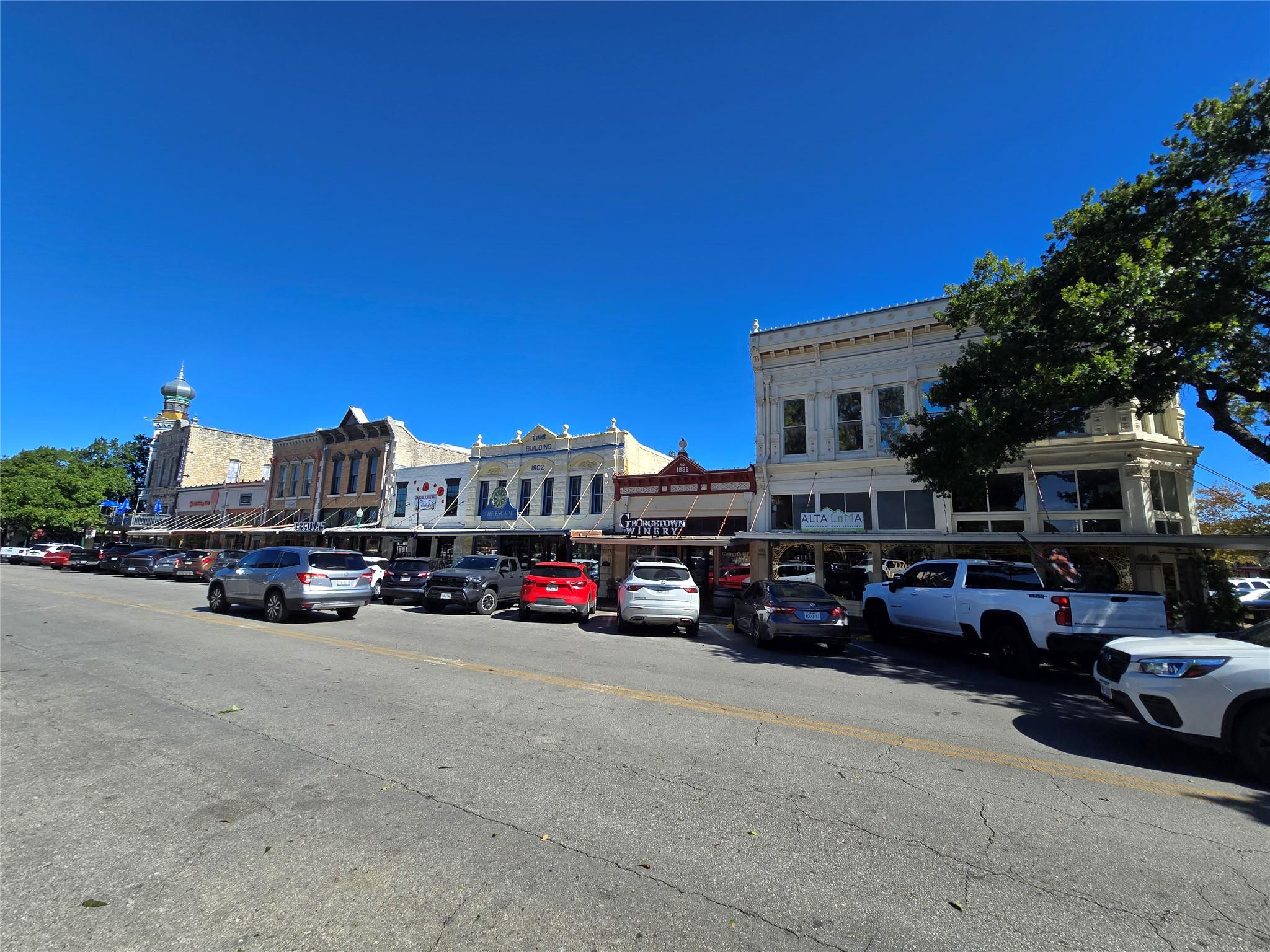 2401 Highland Dr, Georgetown, TX 78626