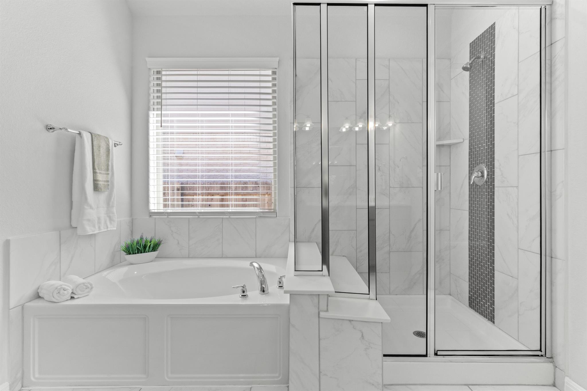 2445 Deering Creek Ct, Leander, TX 78641