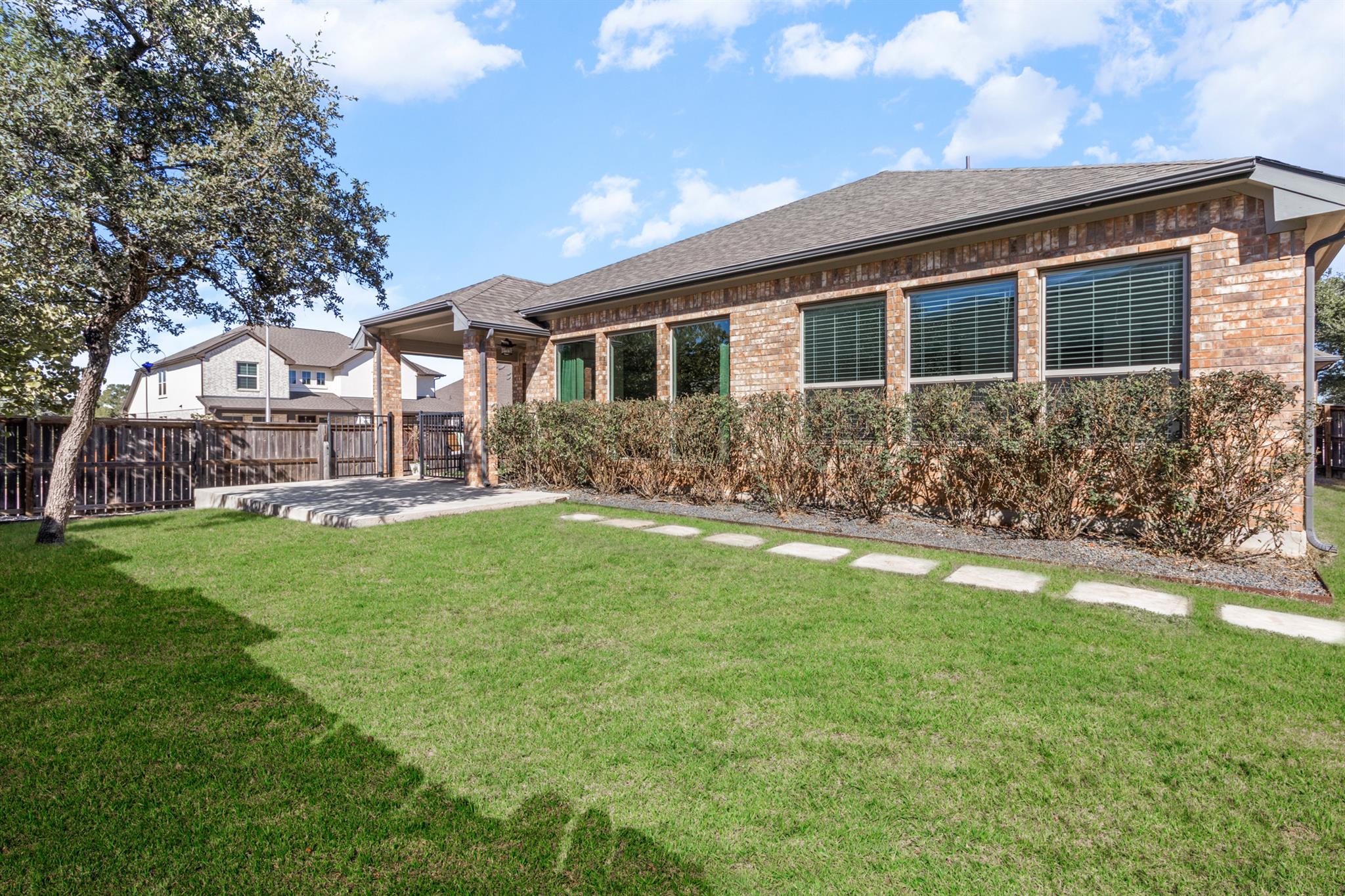 2445 Deering Creek Ct, Leander, TX 78641