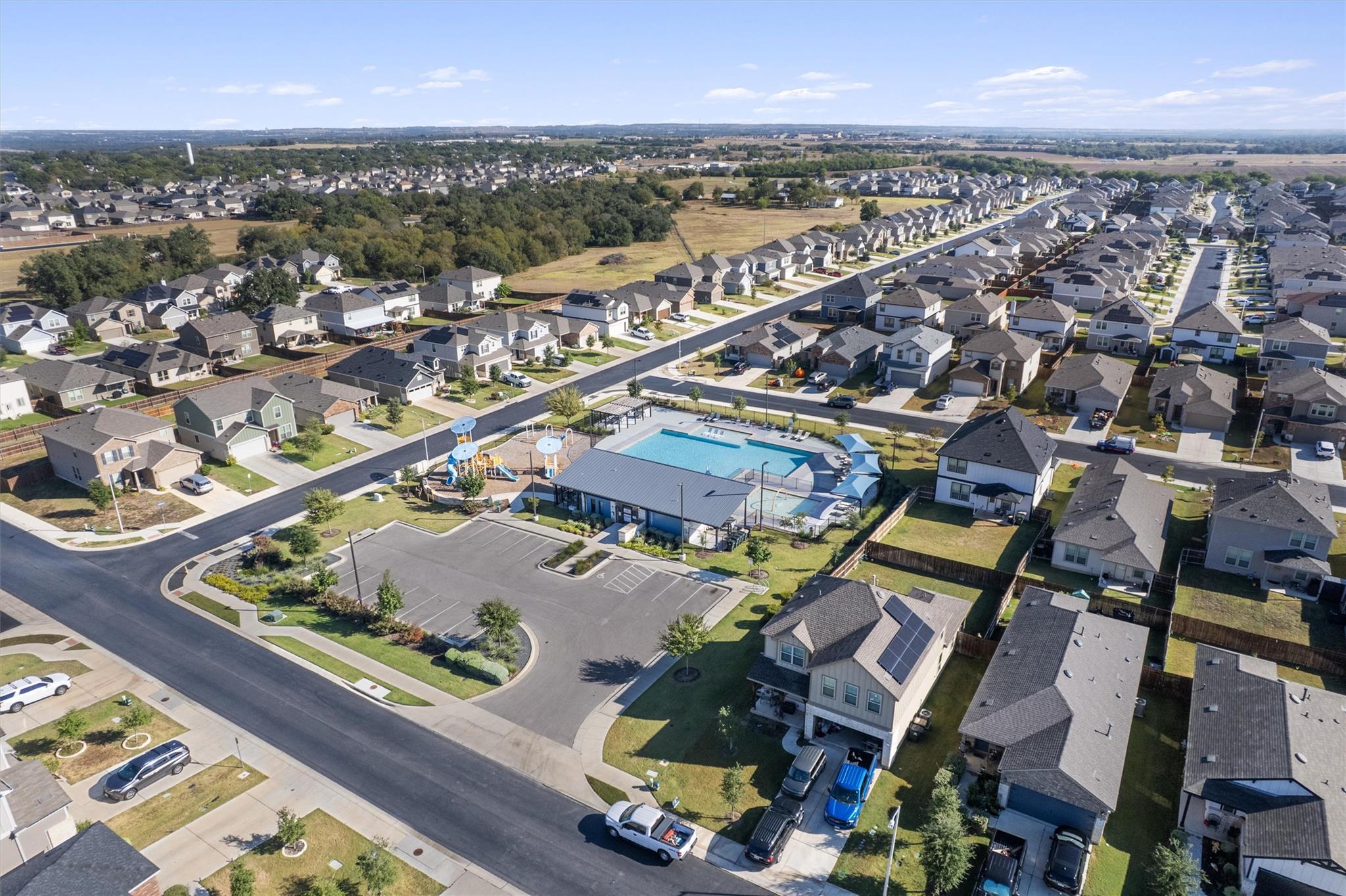 600 Hugenot Way, Georgetown, TX 78626