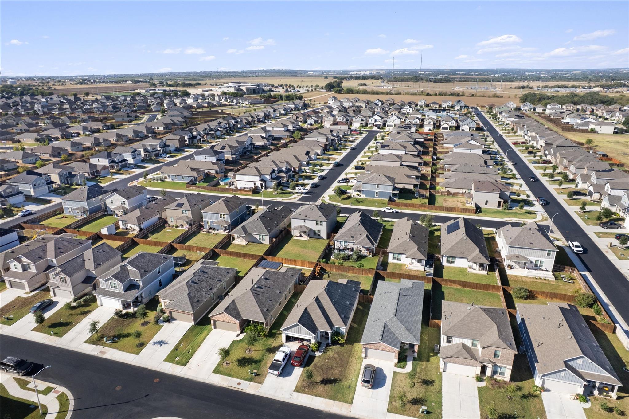 600 Hugenot Way, Georgetown, TX 78626