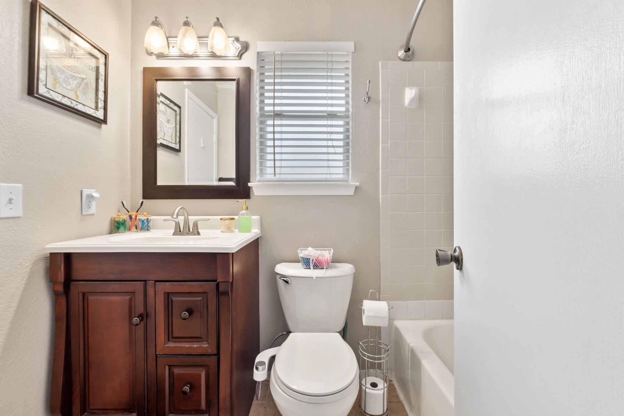 1015 E Yager Ln # 56, Austin, TX 78753