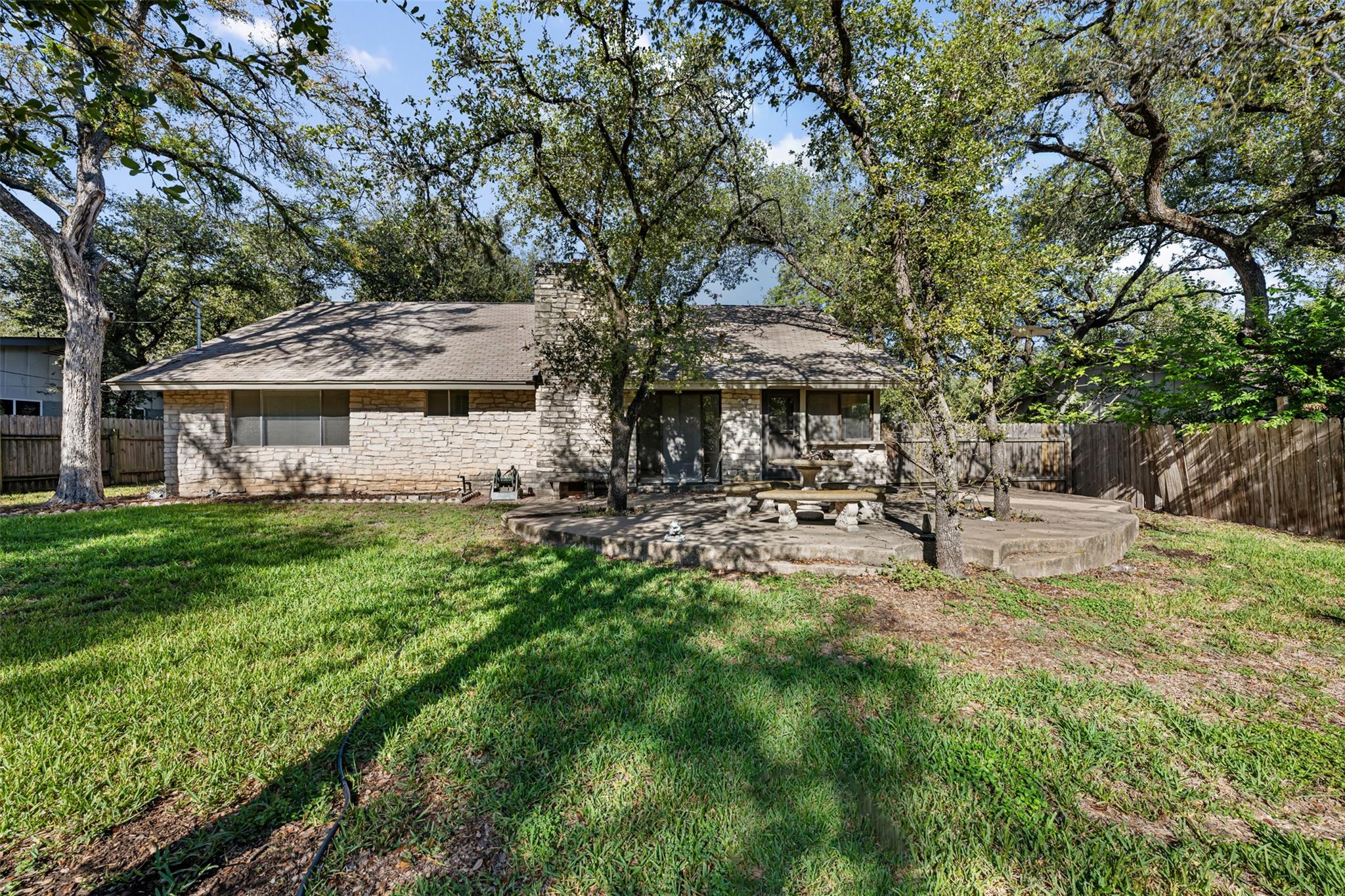 11907 Highland Oaks Trl, Austin, TX 78759