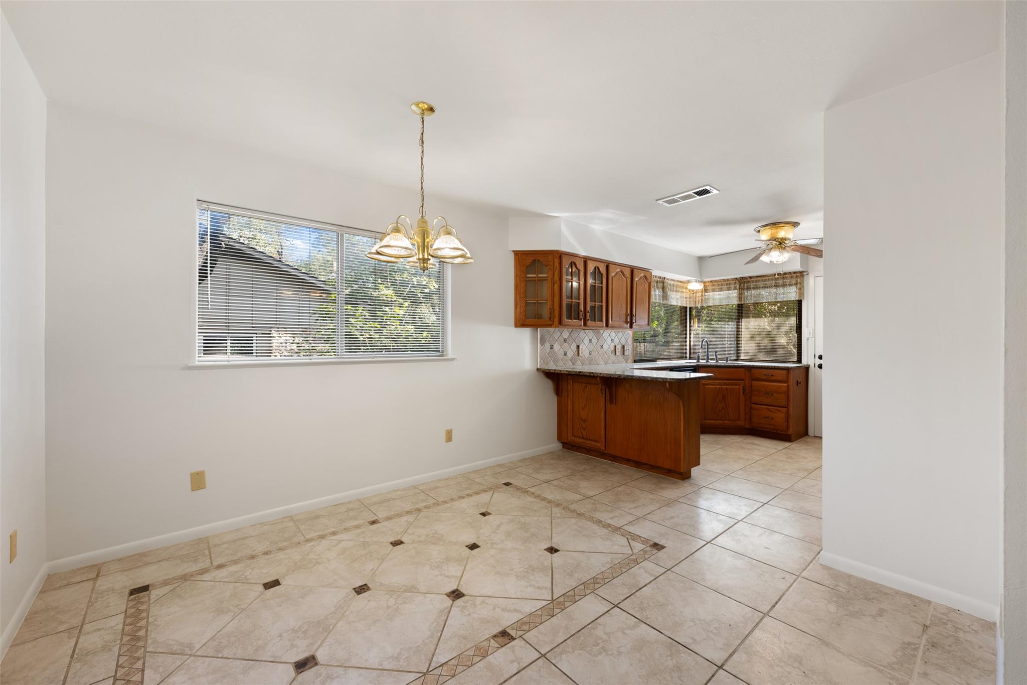 11907 Highland Oaks Trl, Austin, TX 78759