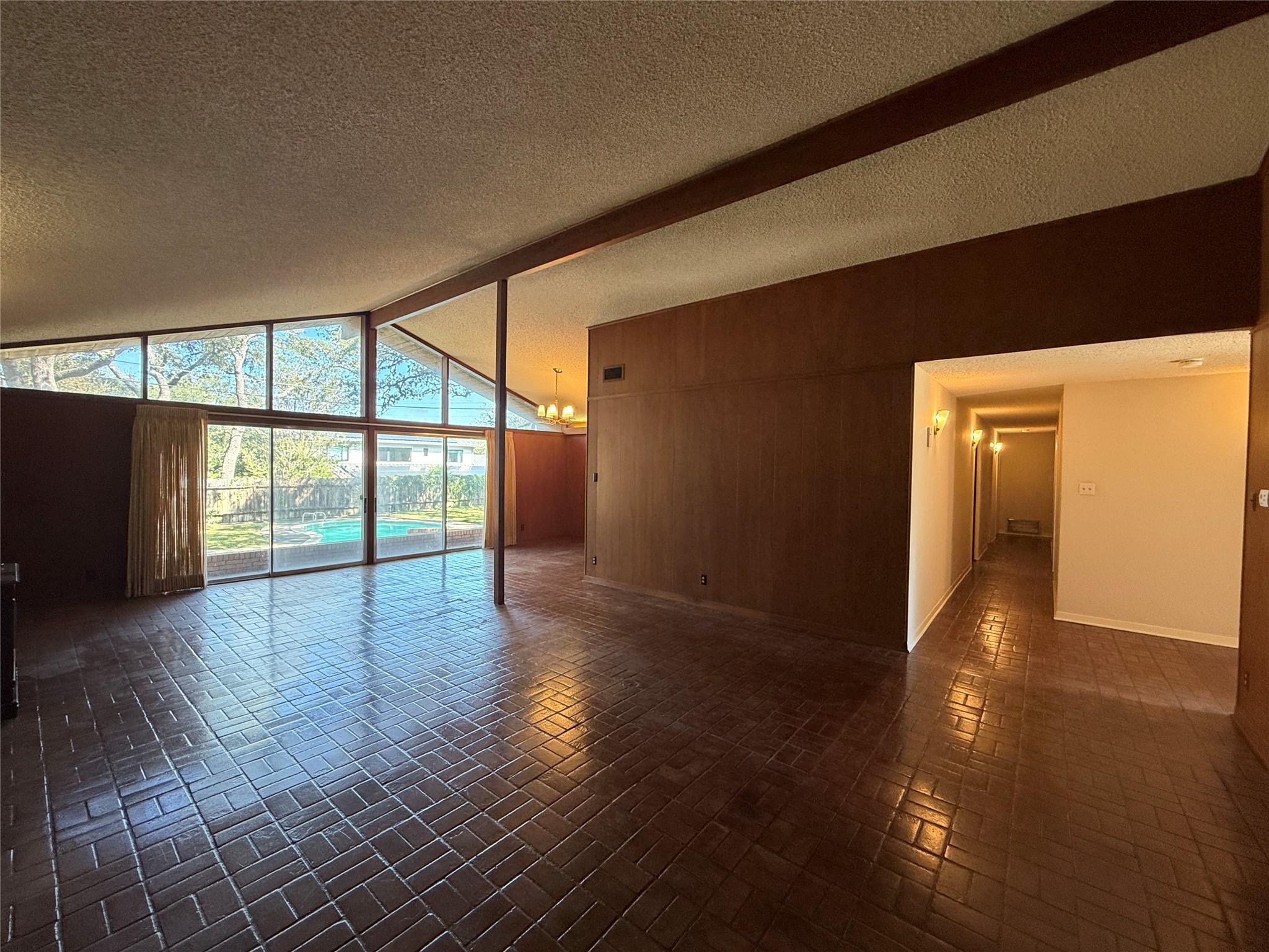 402 Honeycomb Rdg, Austin, TX 78746