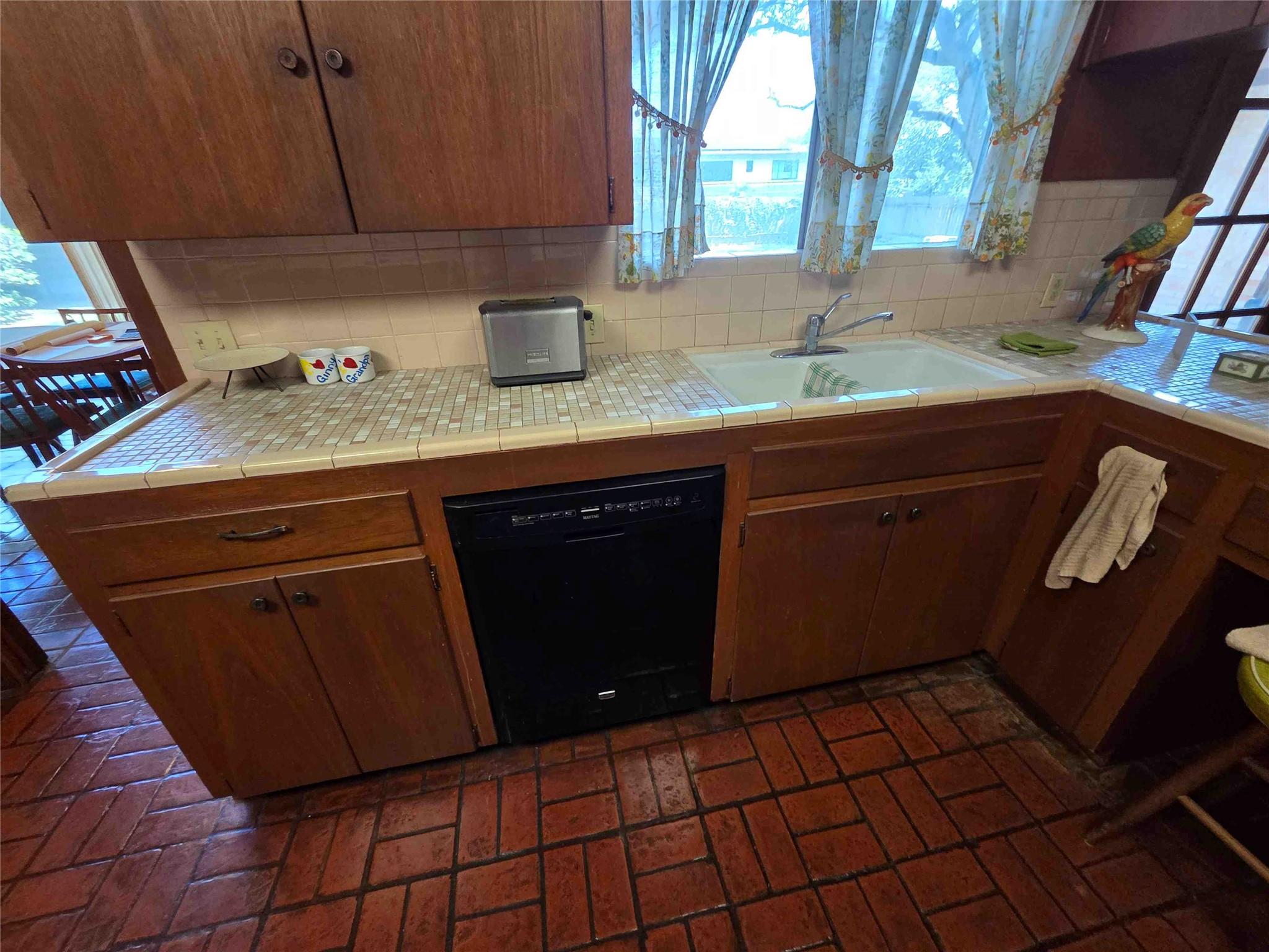 402 Honeycomb Rdg, Austin, TX 78746