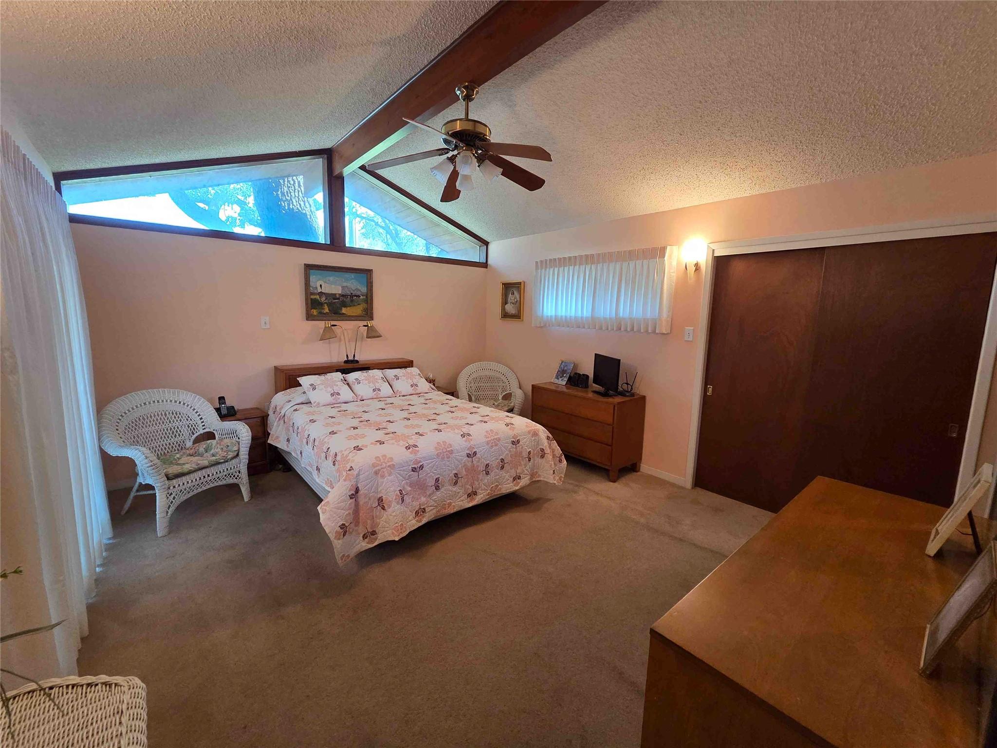 402 Honeycomb Rdg, Austin, TX 78746