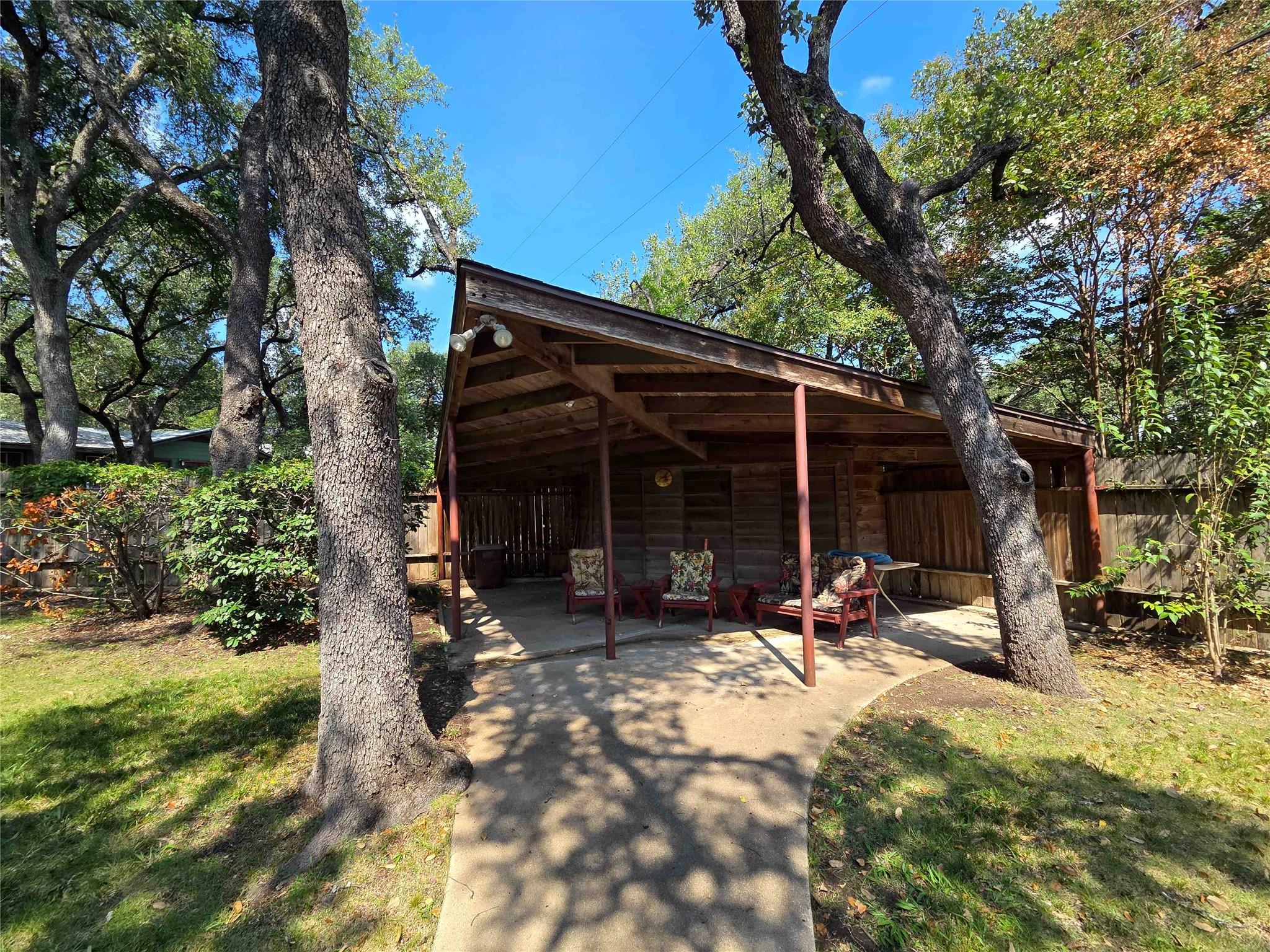 402 Honeycomb Rdg, Austin, TX 78746