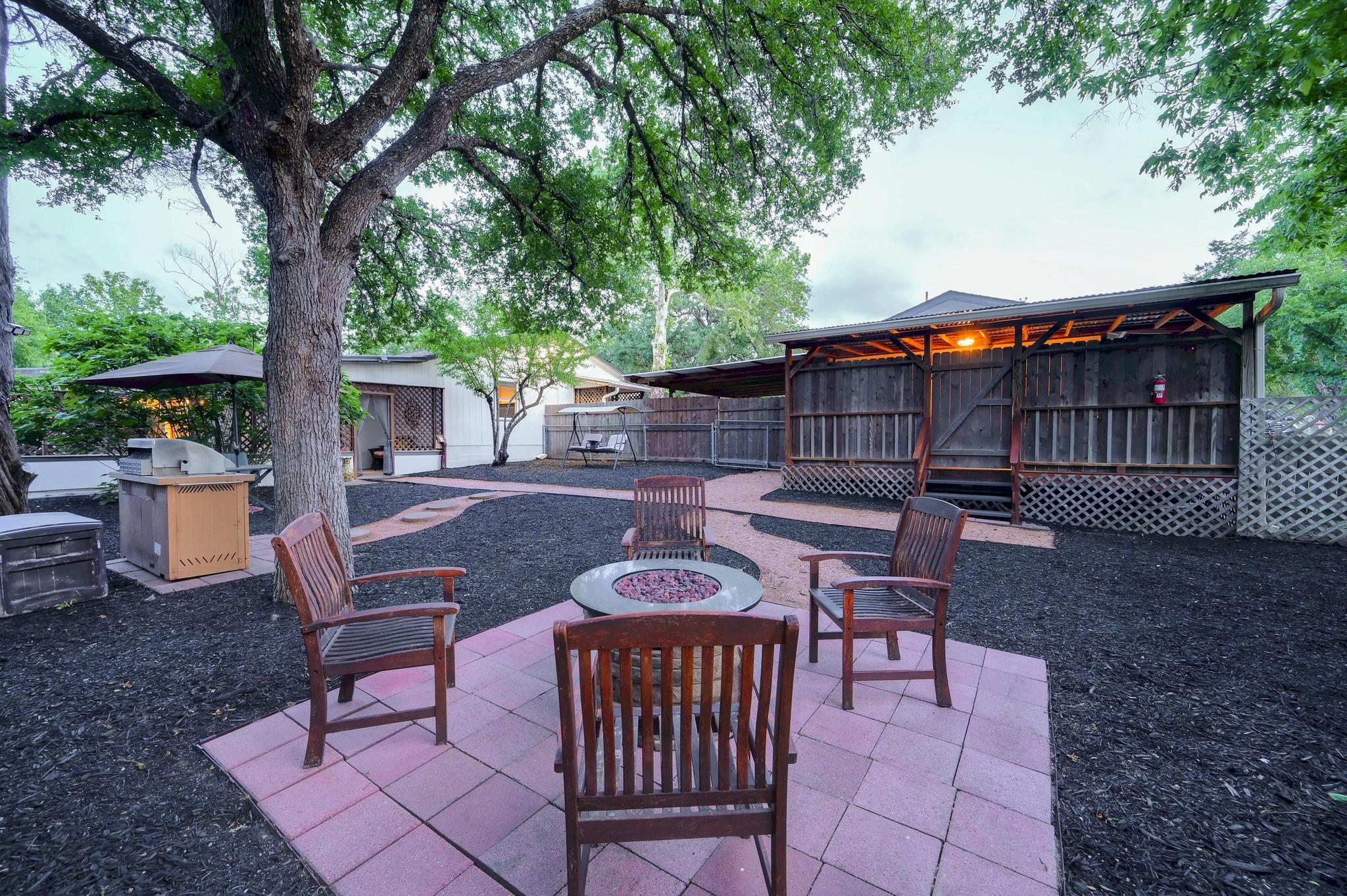 400 Cypress Creek Ln, Wimberley, TX 78676