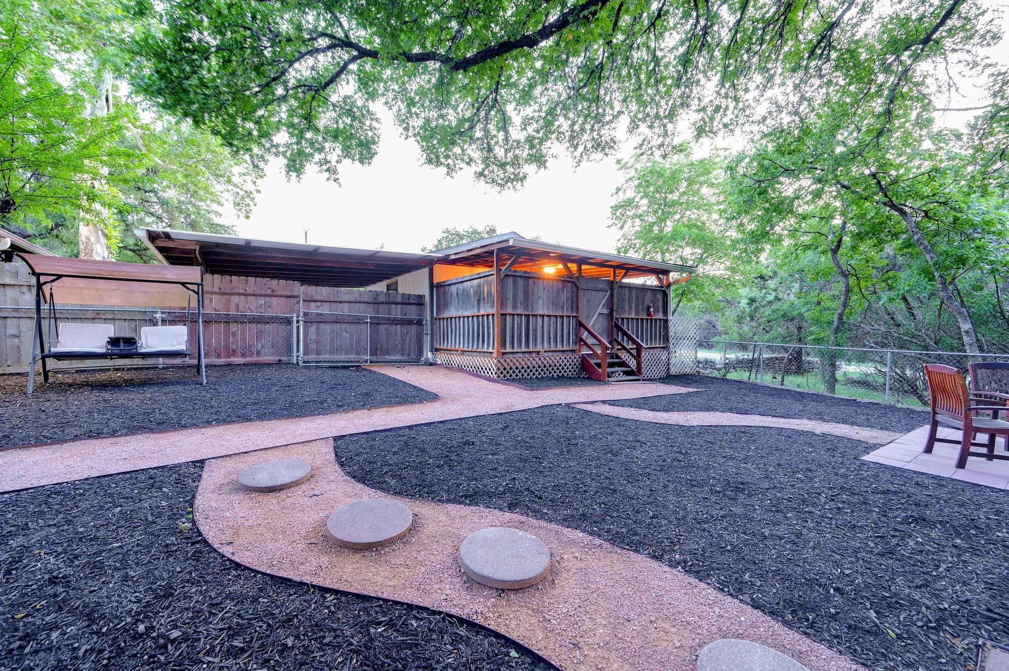 400 Cypress Creek Ln, Wimberley, TX 78676