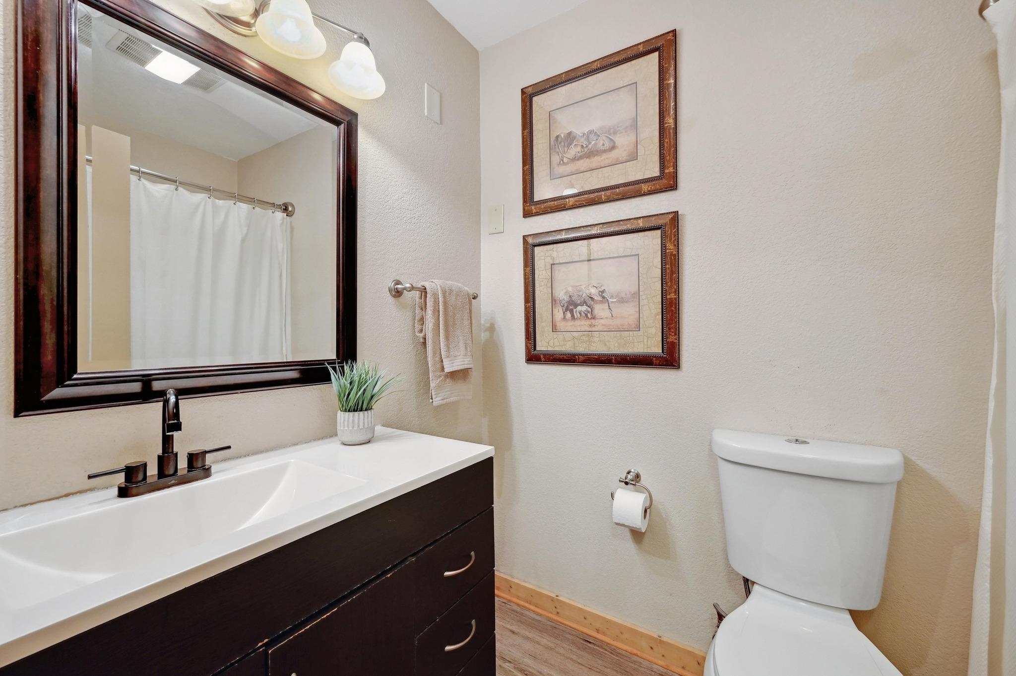 400 Cypress Creek Ln, Wimberley, TX 78676